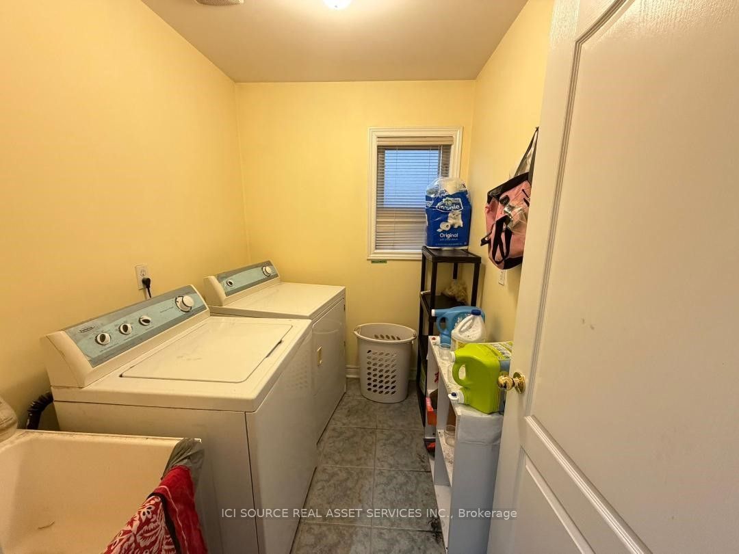 26 Pefferlaw Circle Upper Property Photo 11