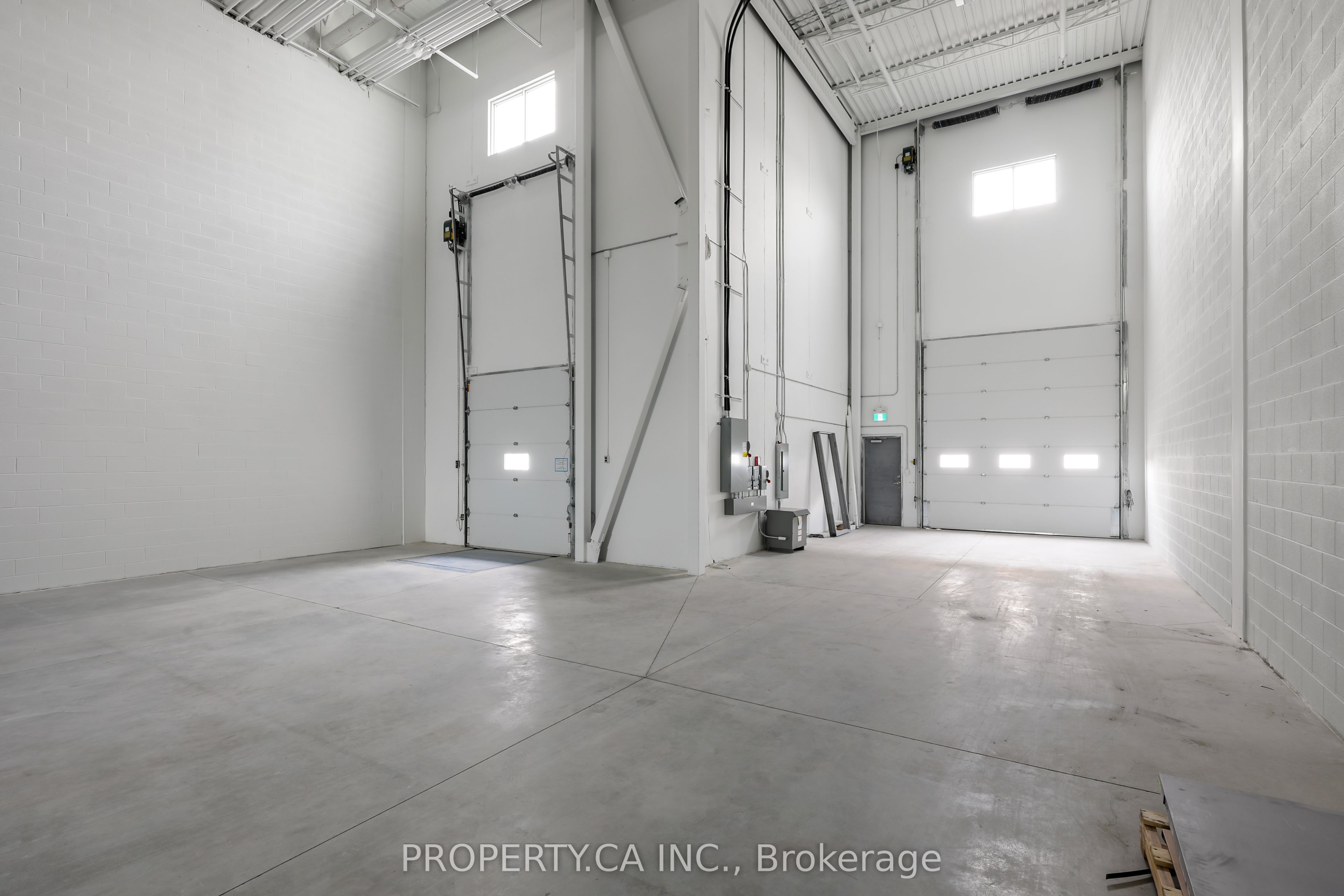 111 Steinway Boulevard A4 Property Photo 5