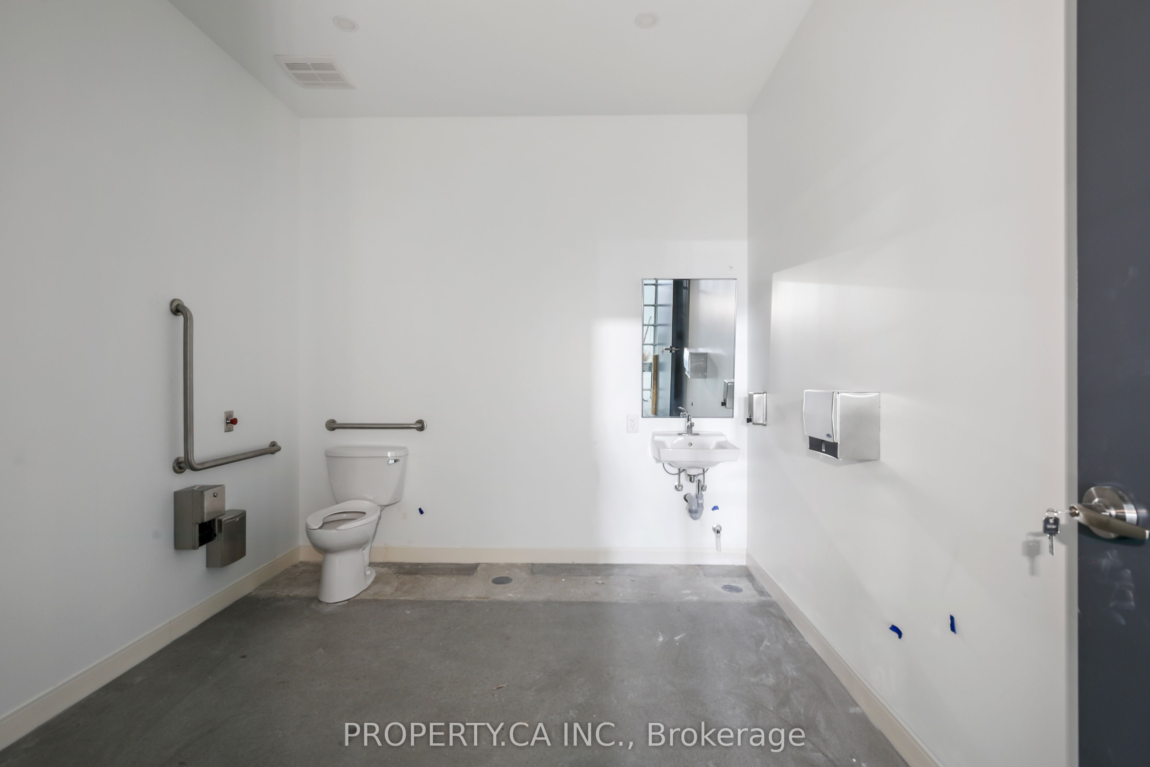111 Steinway Boulevard A4 Property Photo 9