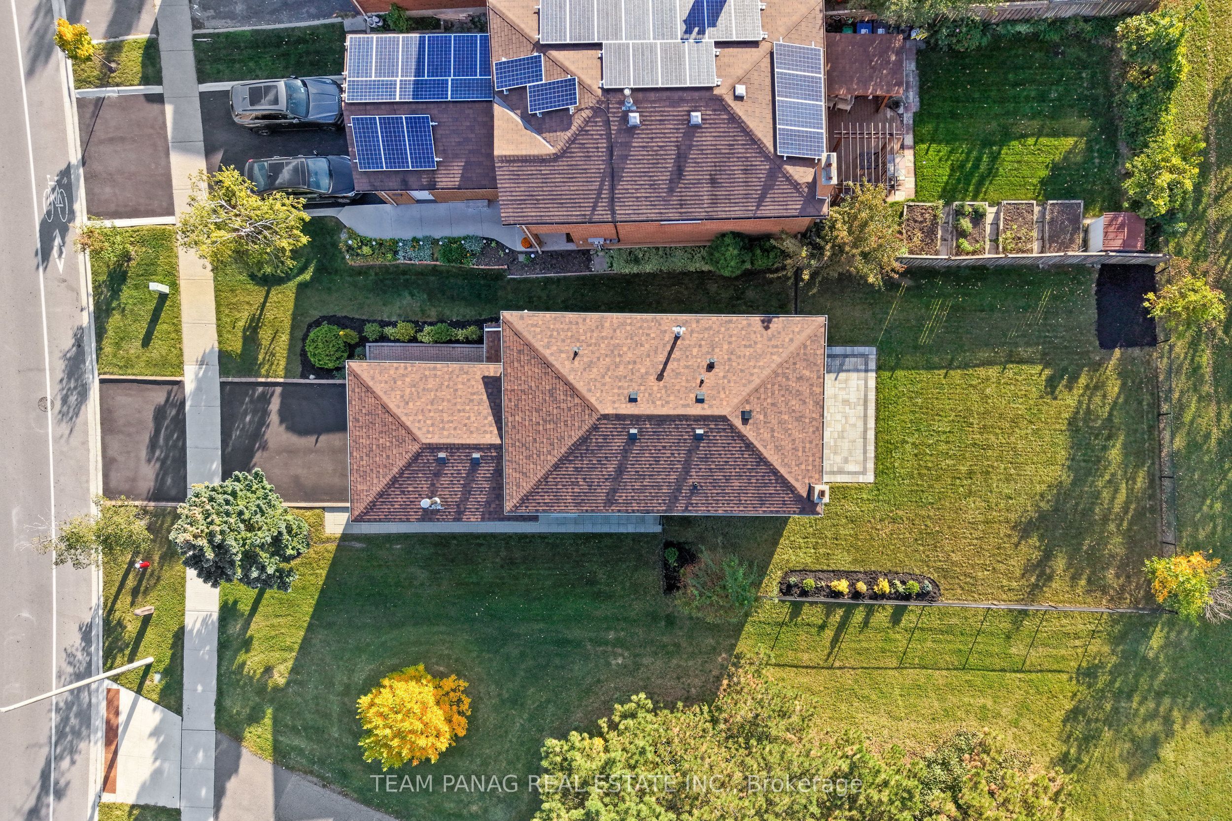 42 Kingknoll Drive Property Photo 3