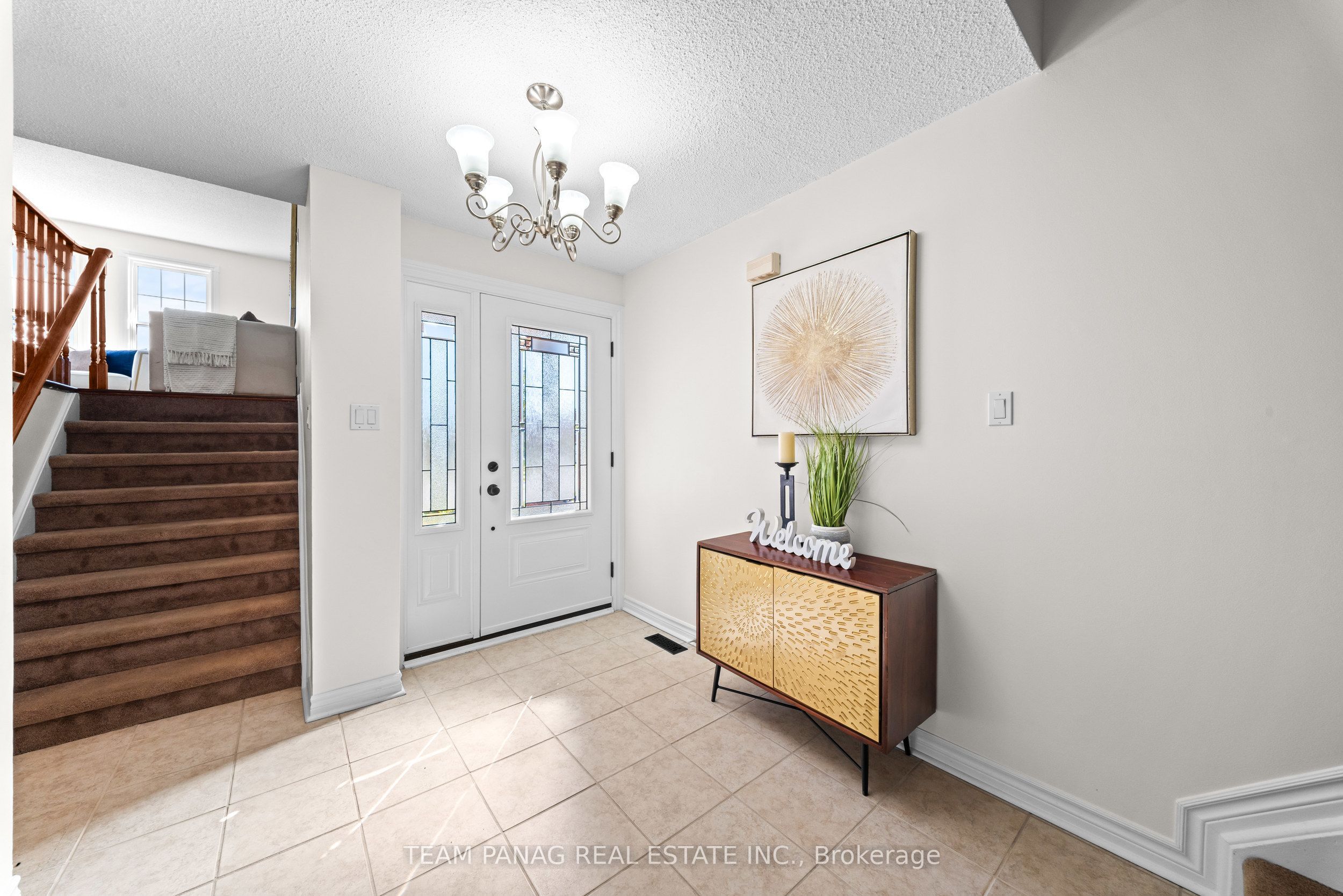 42 Kingknoll Drive Property Photo 8