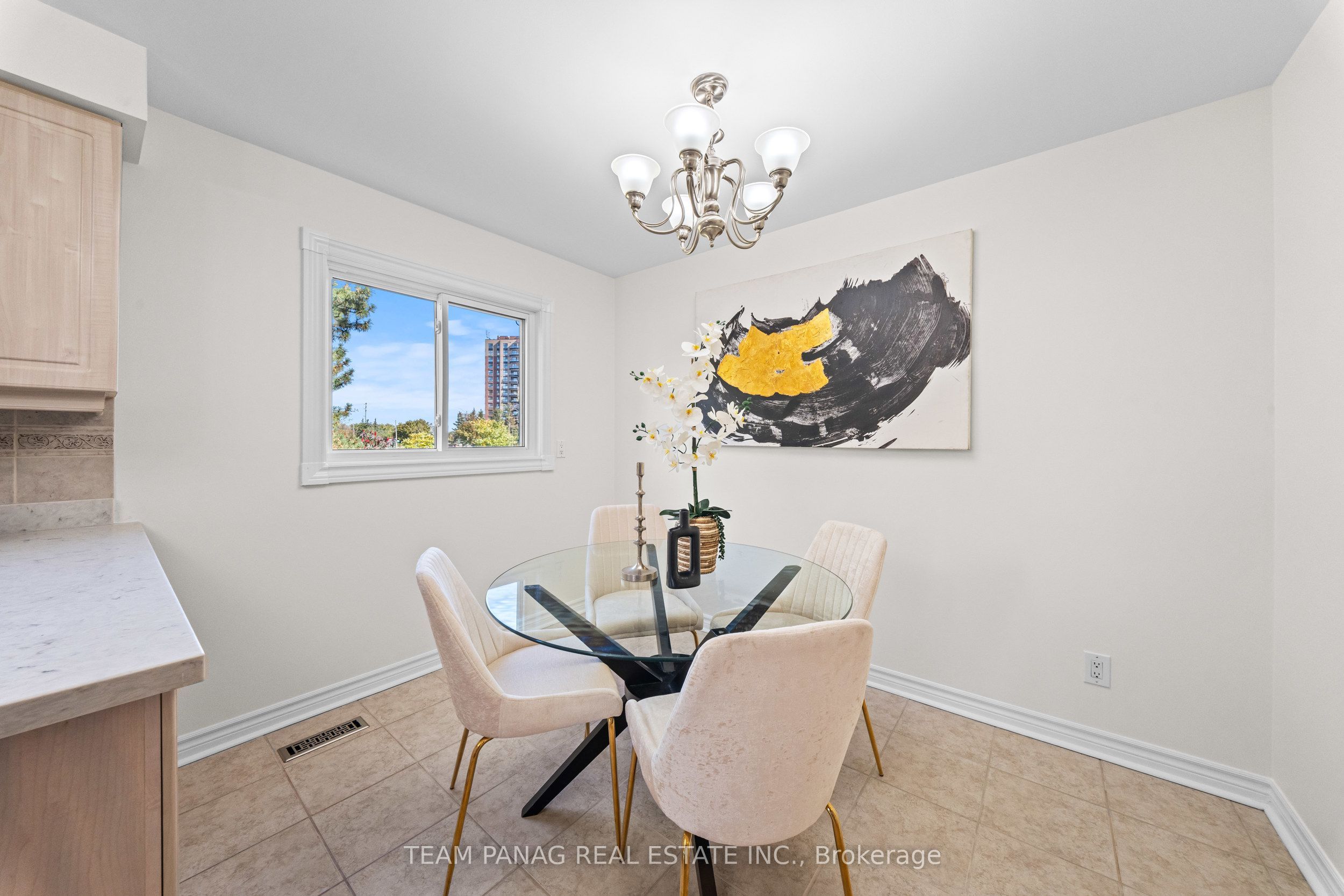 42 Kingknoll Drive Property Photo 23