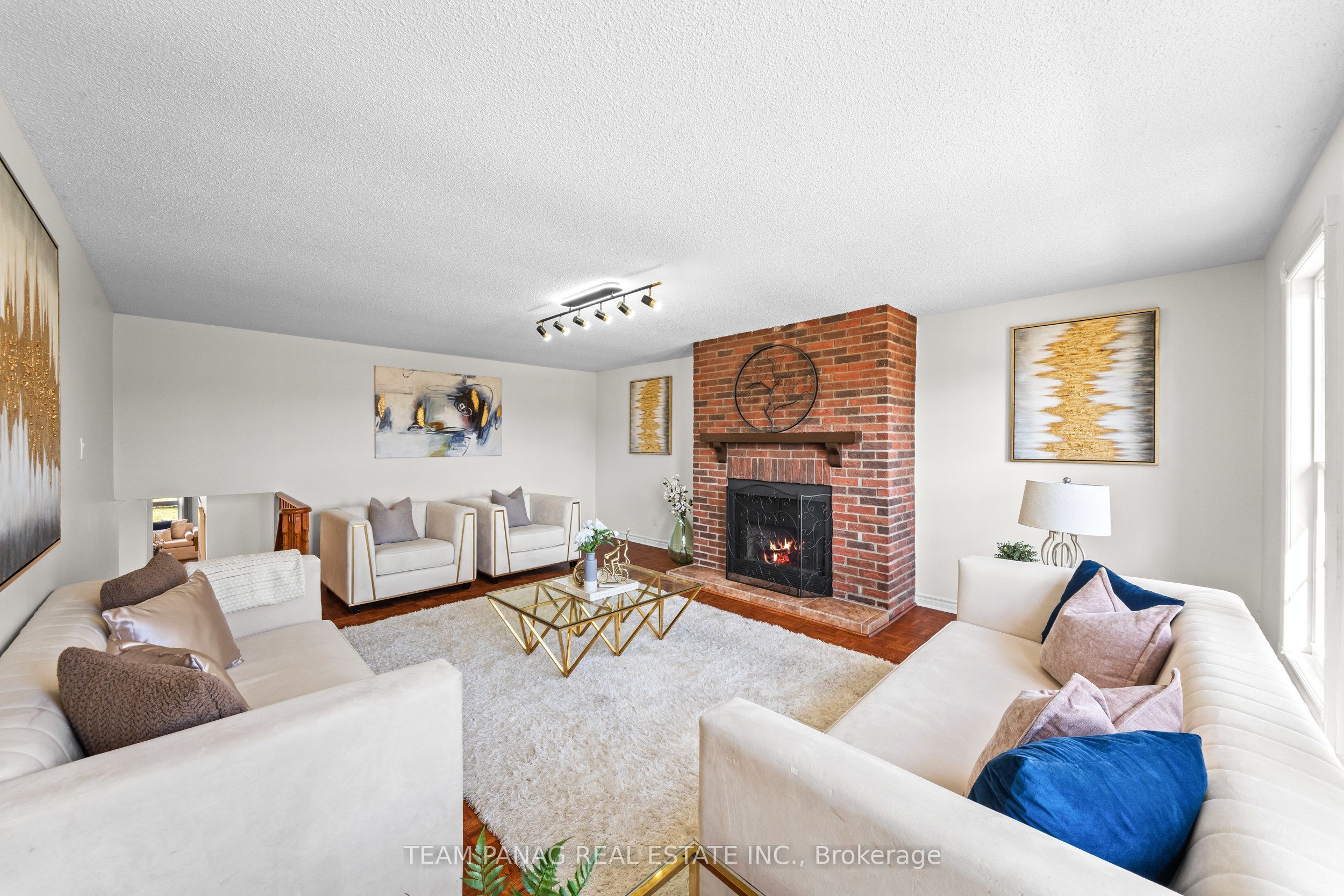 42 Kingknoll Drive Property Photo 27
