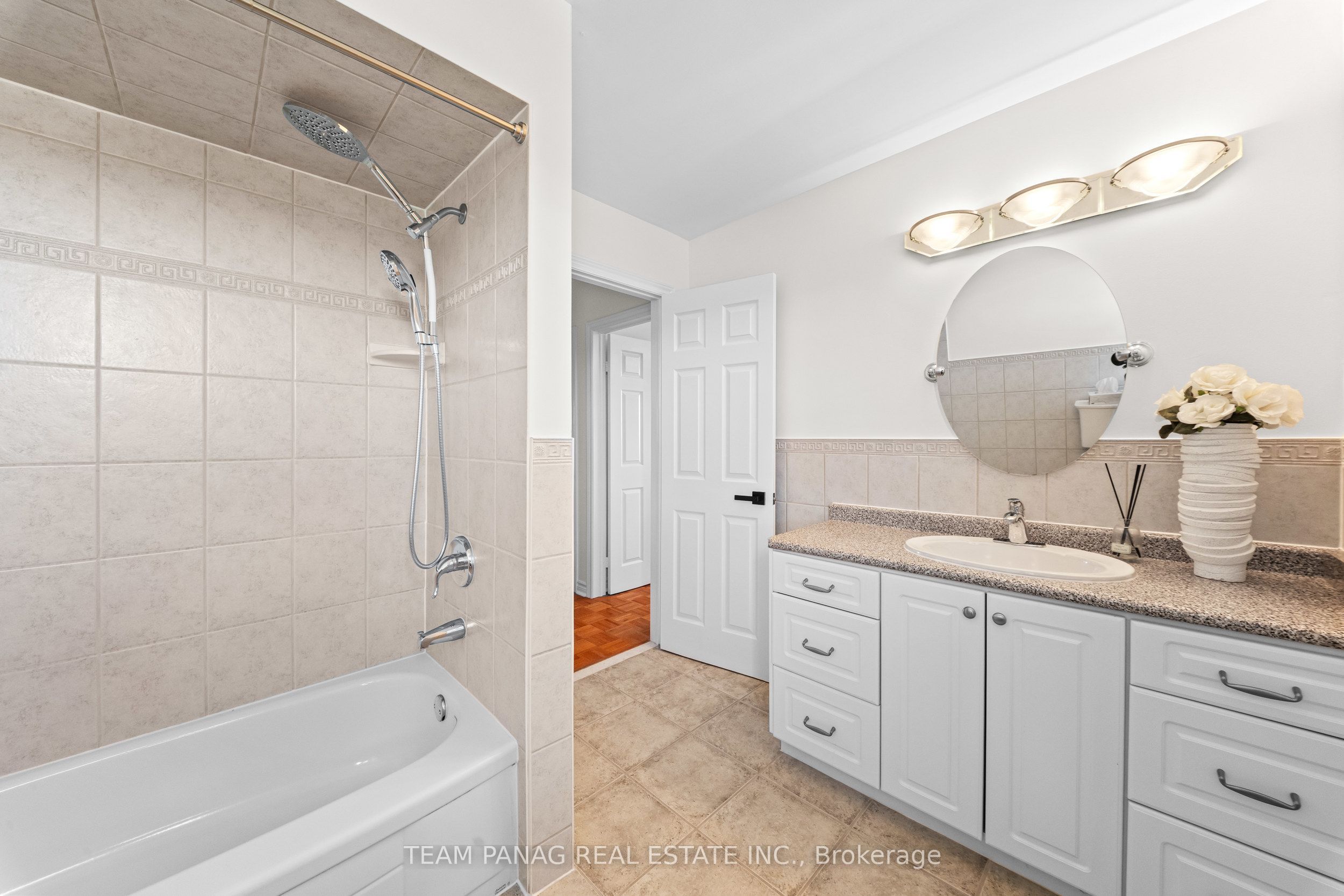 42 Kingknoll Drive Property Photo 35
