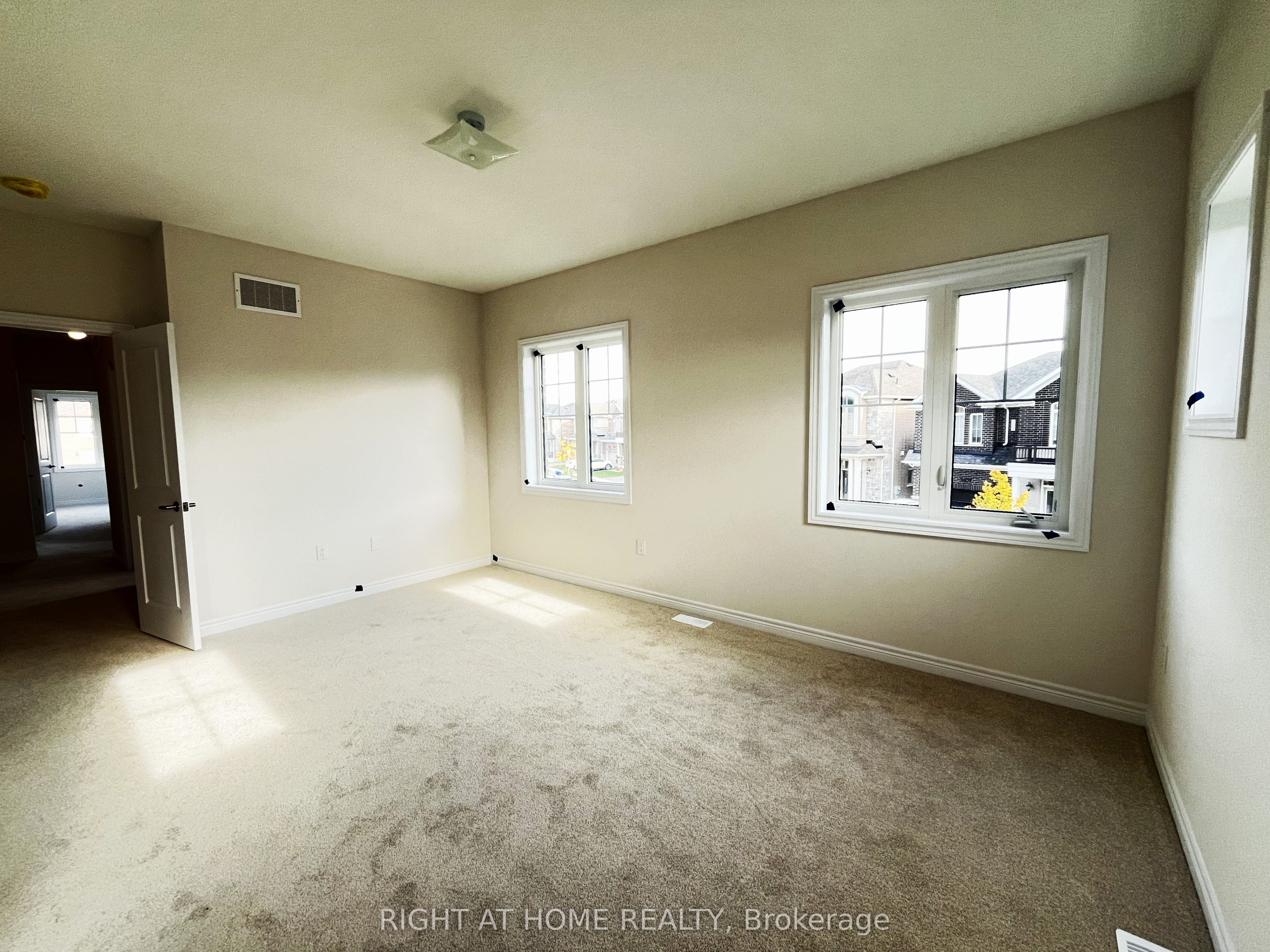 740 Apple Terrace Property Photo 11