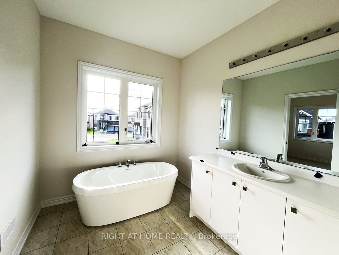 740 Apple Terrace Property Photo 12