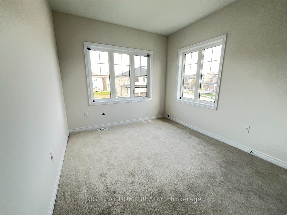 740 Apple Terrace Property Photo 14