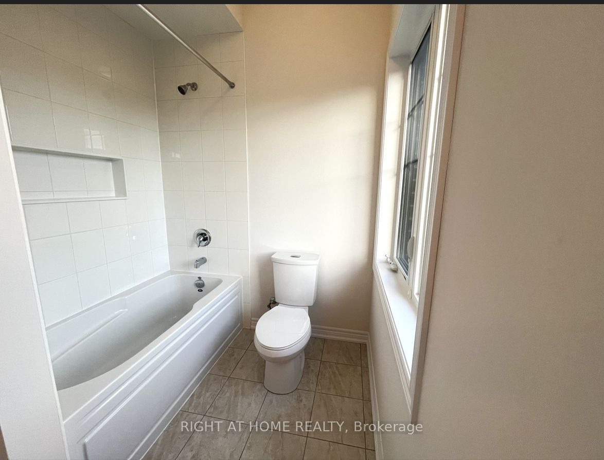 740 Apple Terrace Property Photo 19