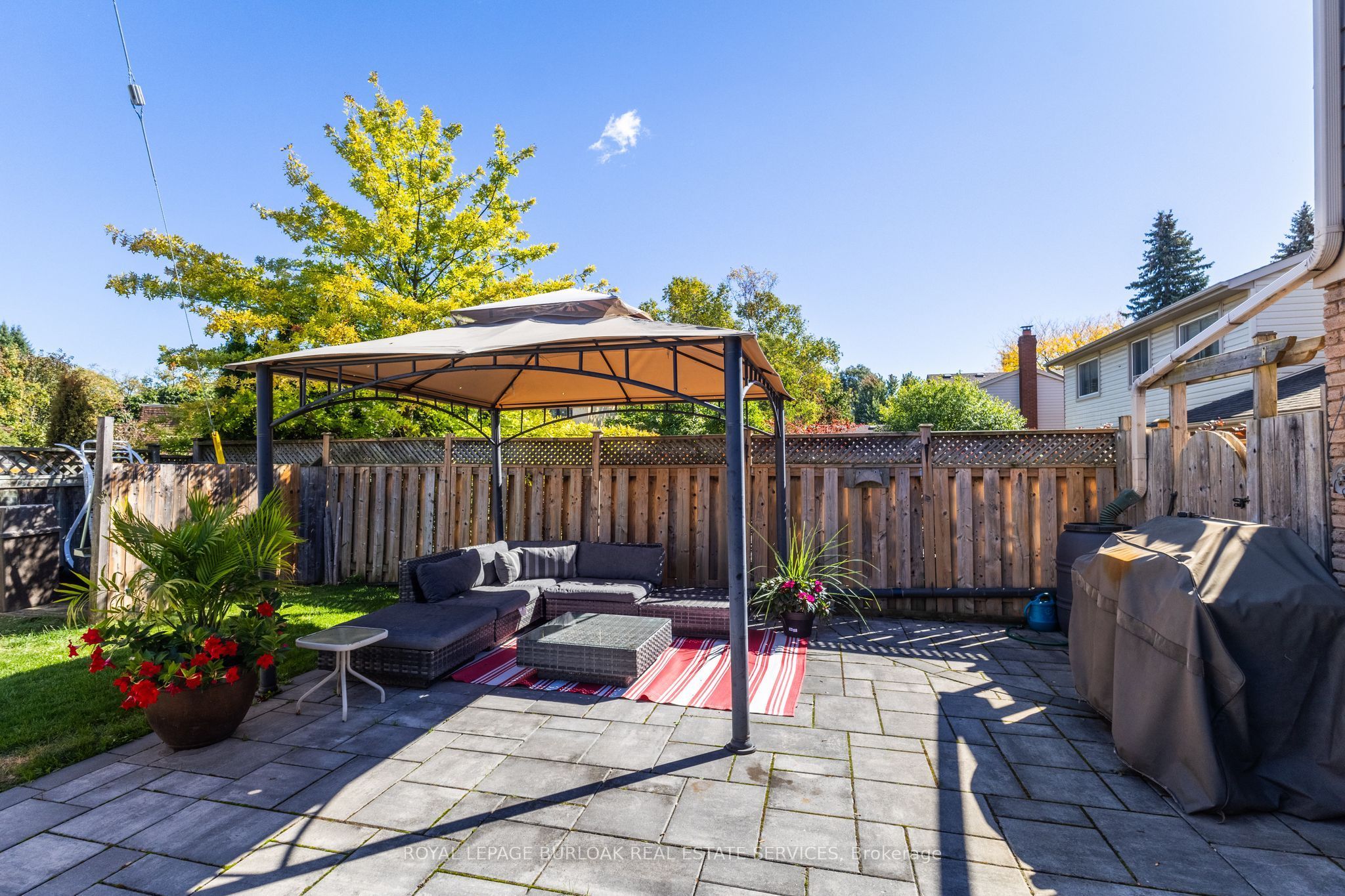 4248 Dunvegan Road Property Photo 37