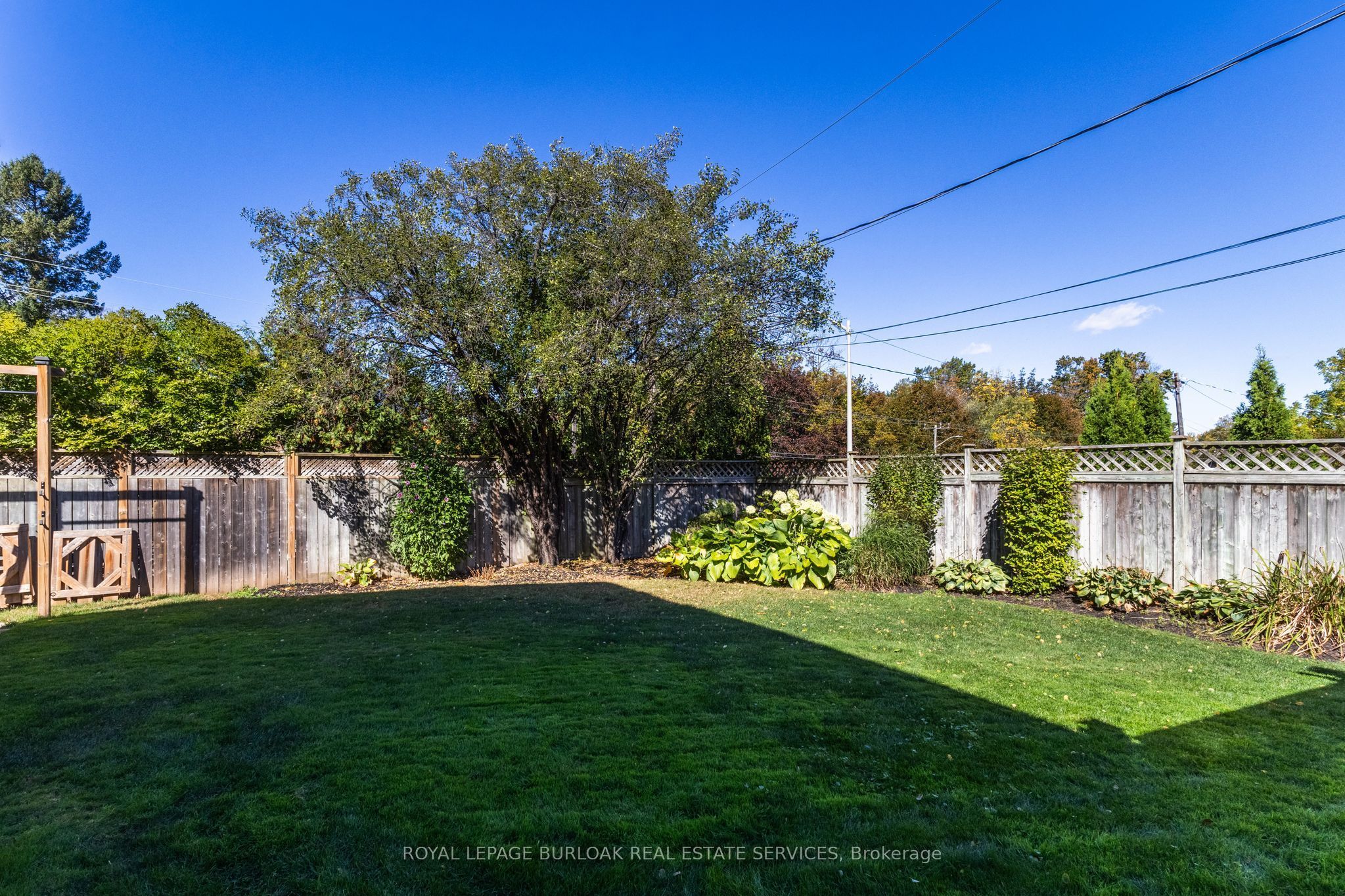 4248 Dunvegan Road Property Photo 44