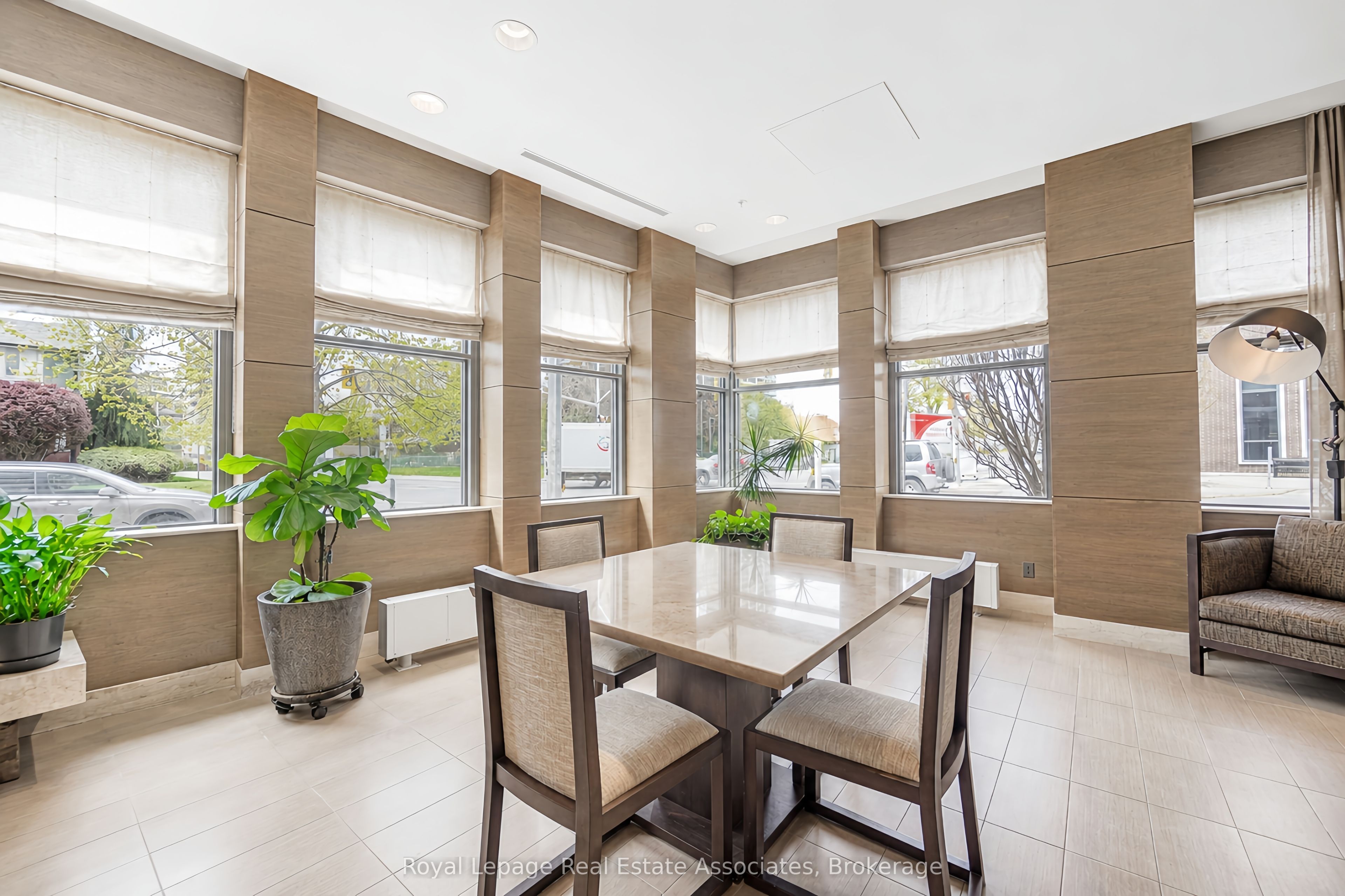 1 Hurontario Street 308 Property Photo 35