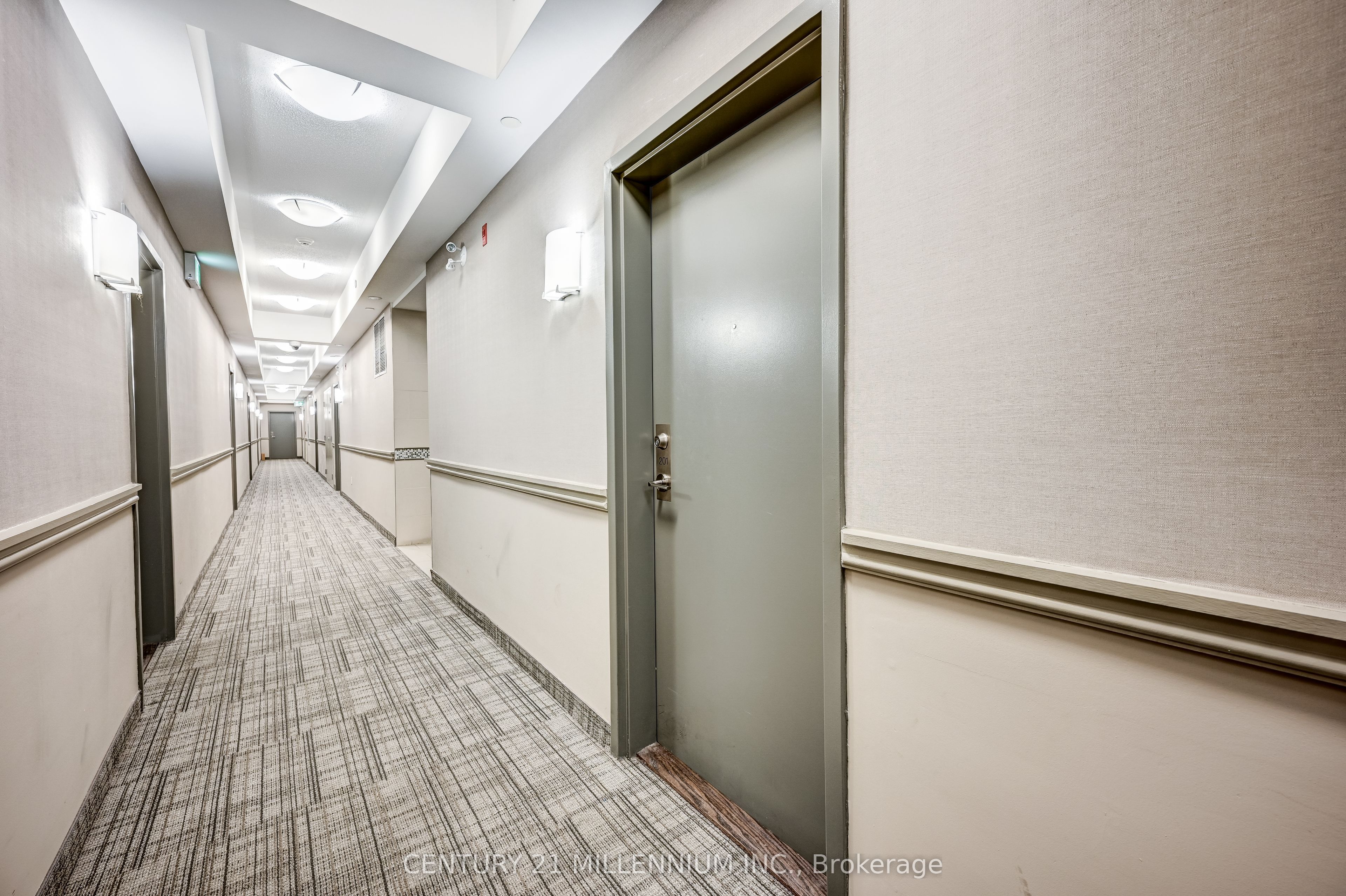 50 Sky Harbour Drive 201 Property Photo 5