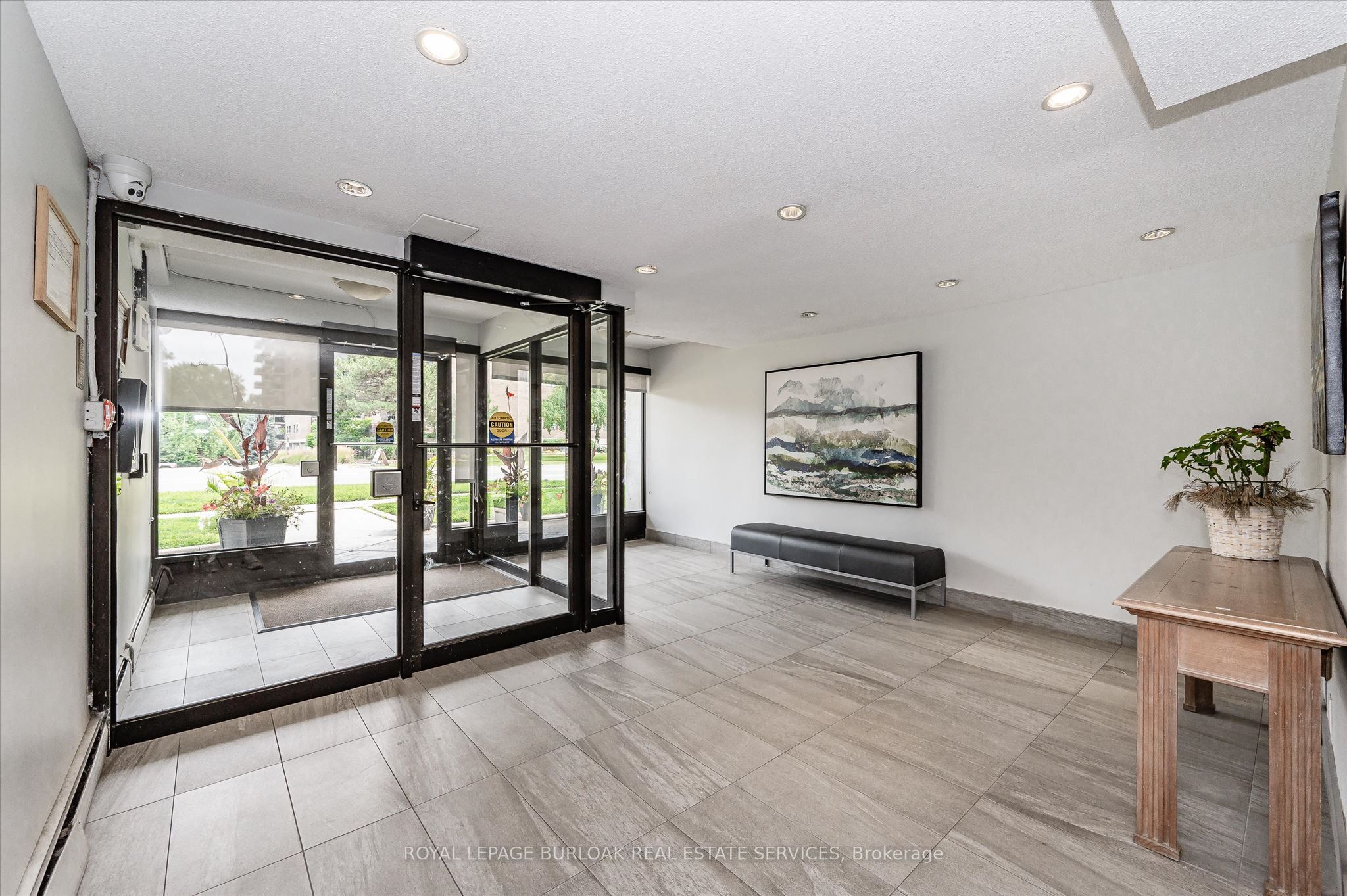 2411 New Street 405 Property Photo 5