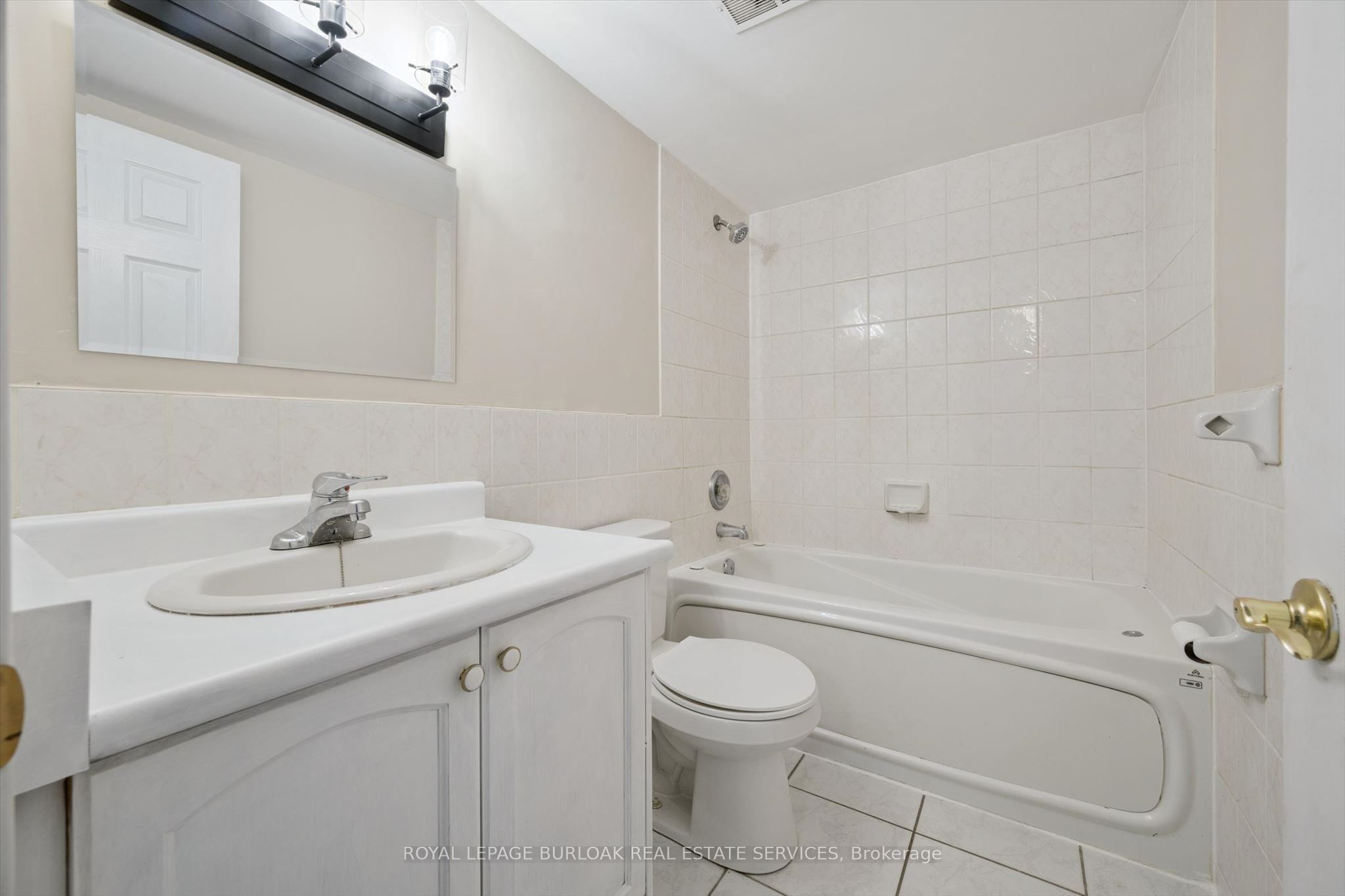 2411 New Street 405 Property Photo 22