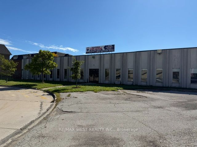 855 Oxford Street Property Photo 1