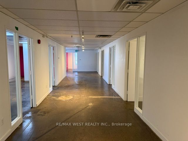 855 Oxford Street Property Photo 7