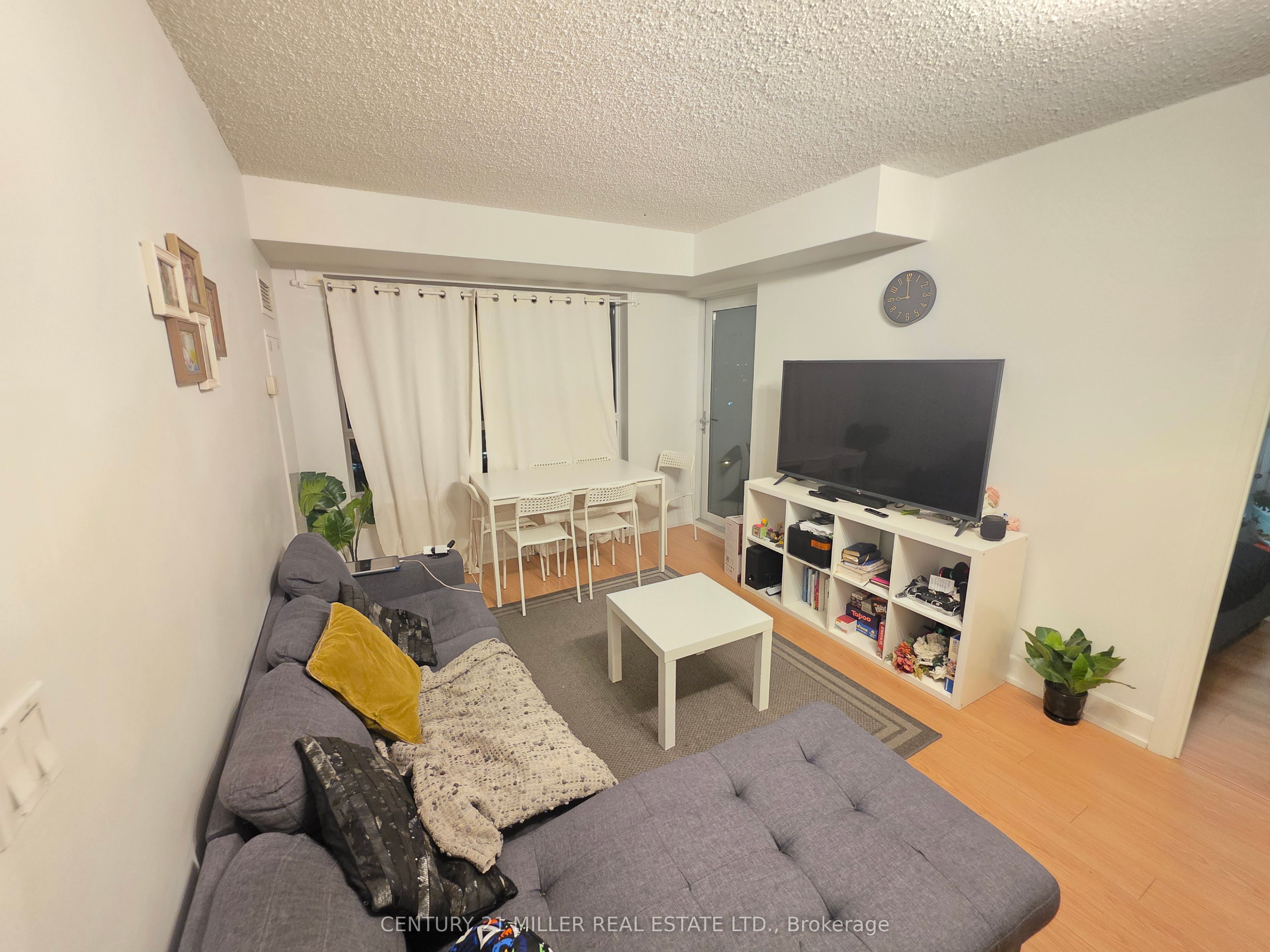 6 Eva Road 506 Property Photo 9