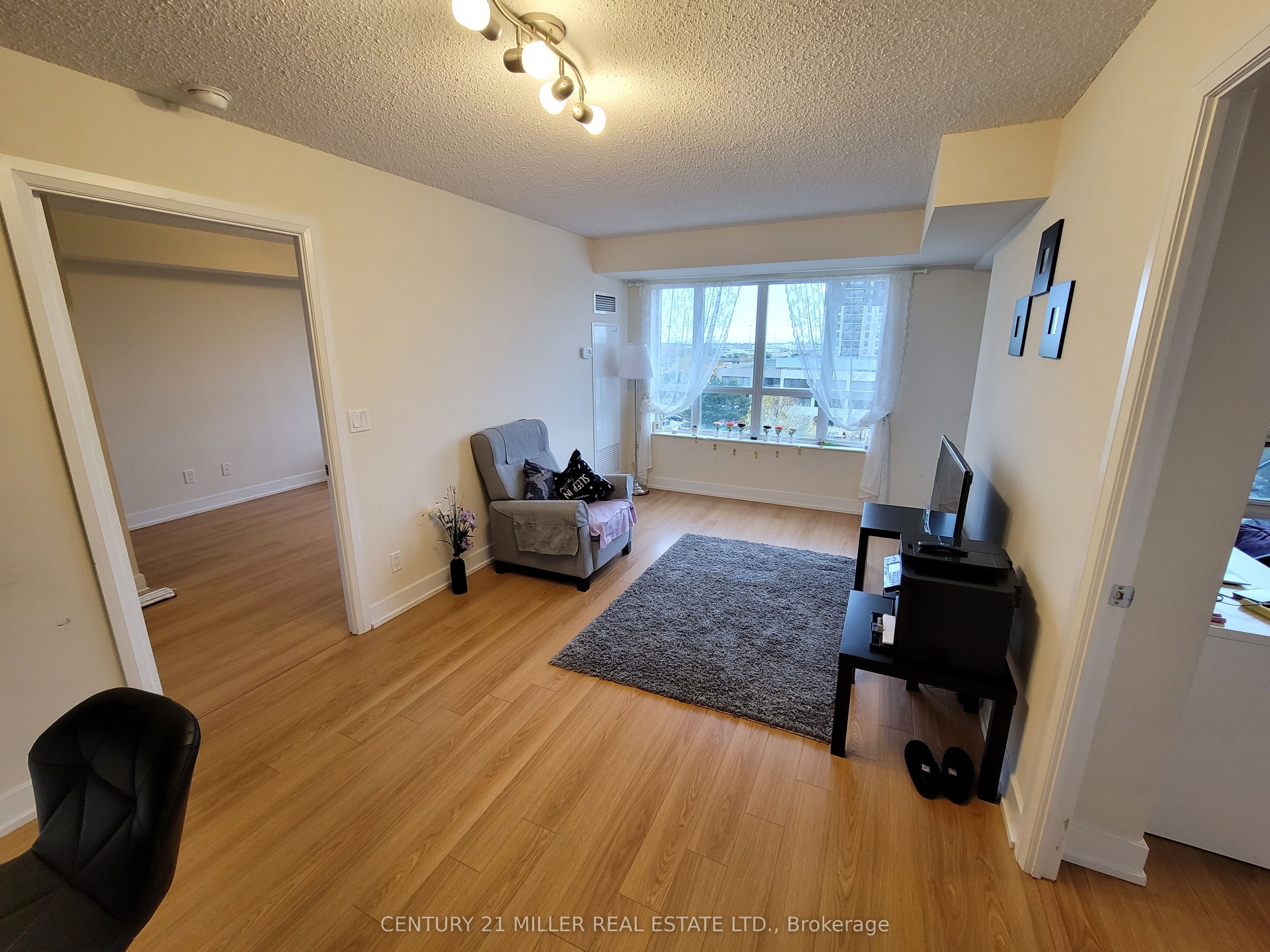6 Eva Road 506 Property Photo 36
