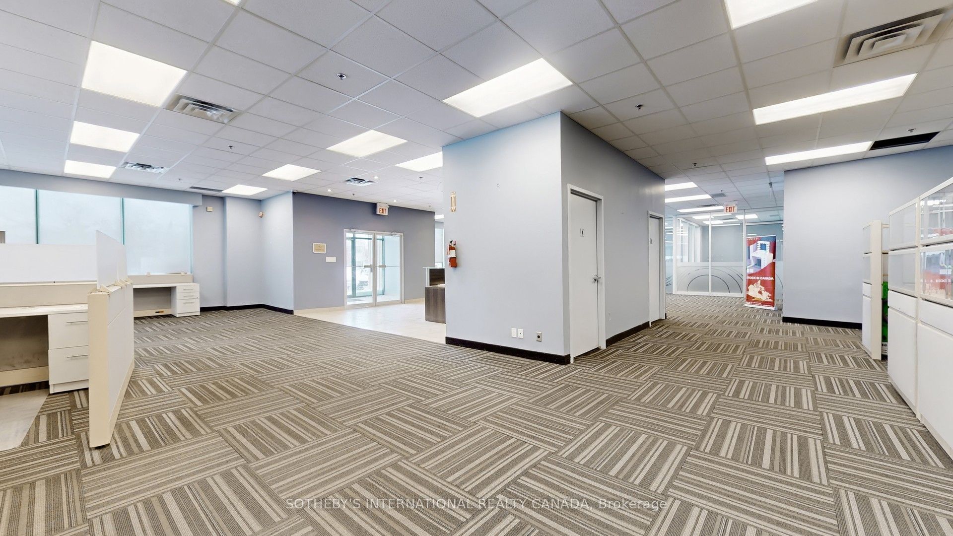 180 Traders Boulevard E Property Photo 1