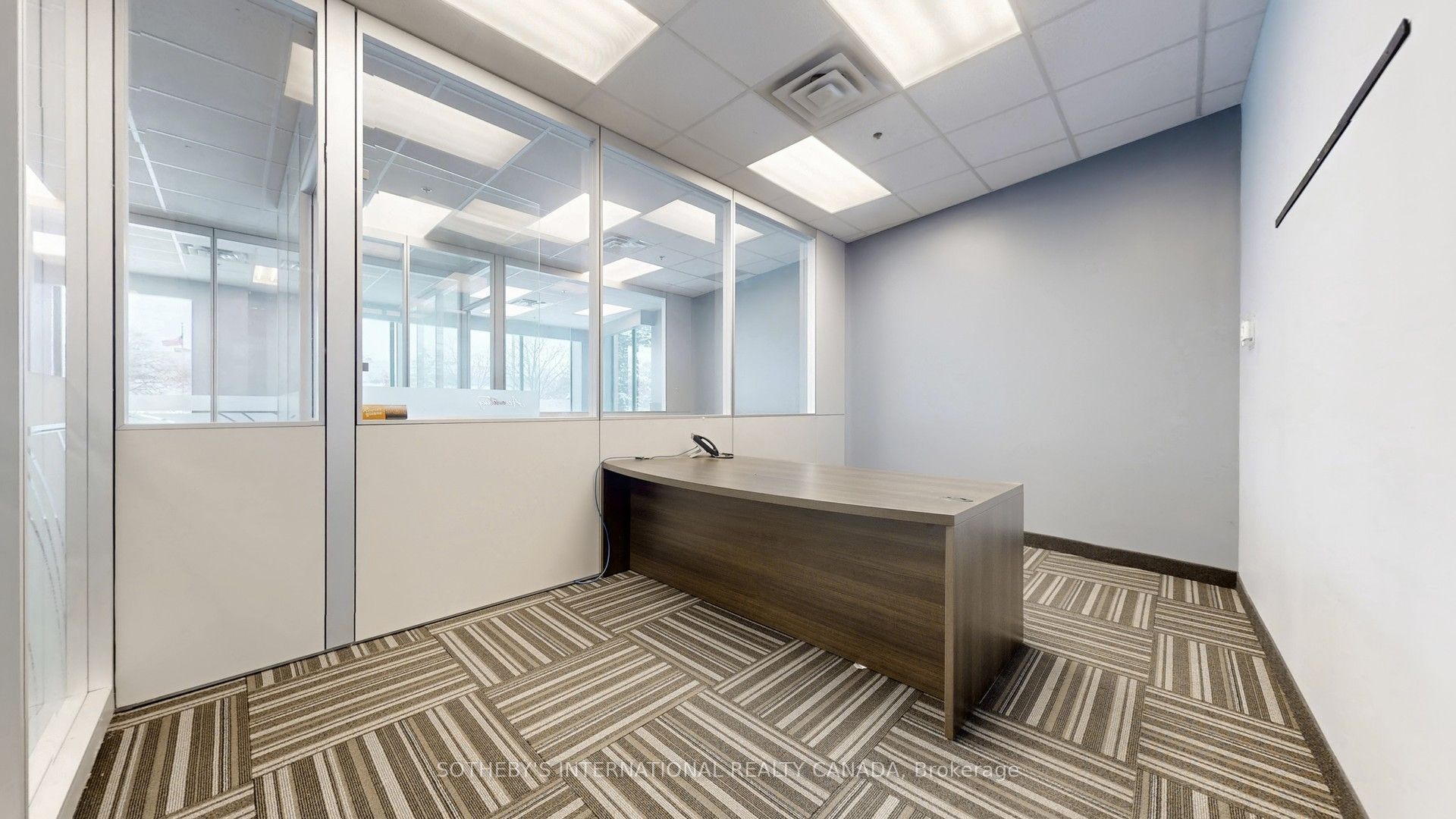 180 Traders Boulevard E Property Photo 10