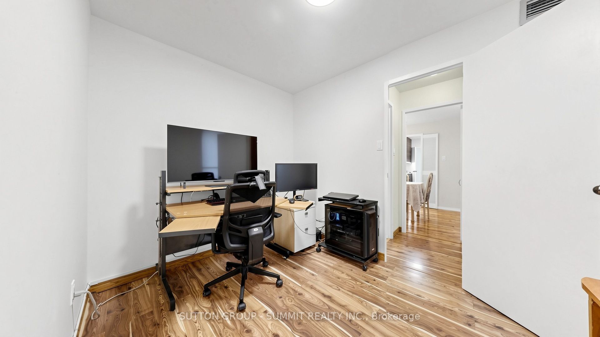 2095 Roche Court N 228 Property Photo 14