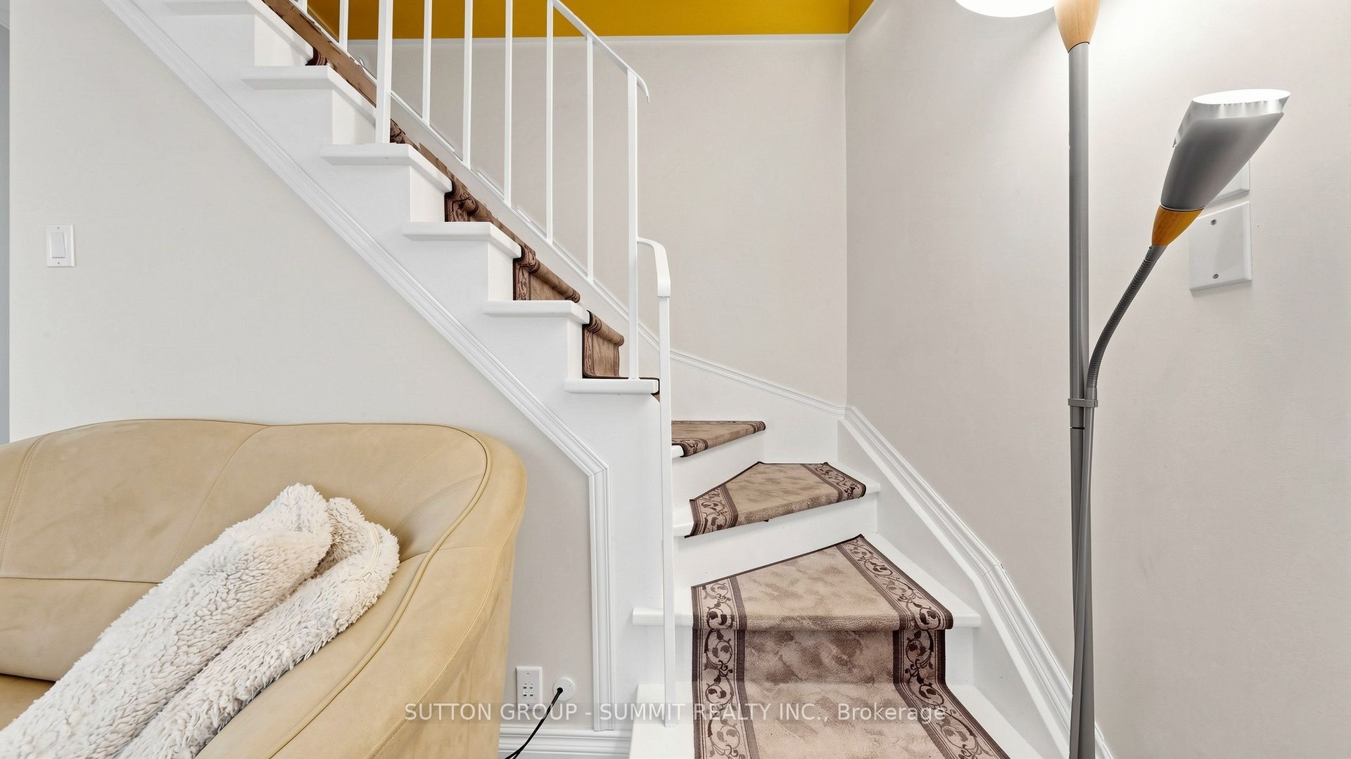 2095 Roche Court N 228 Property Photo 17