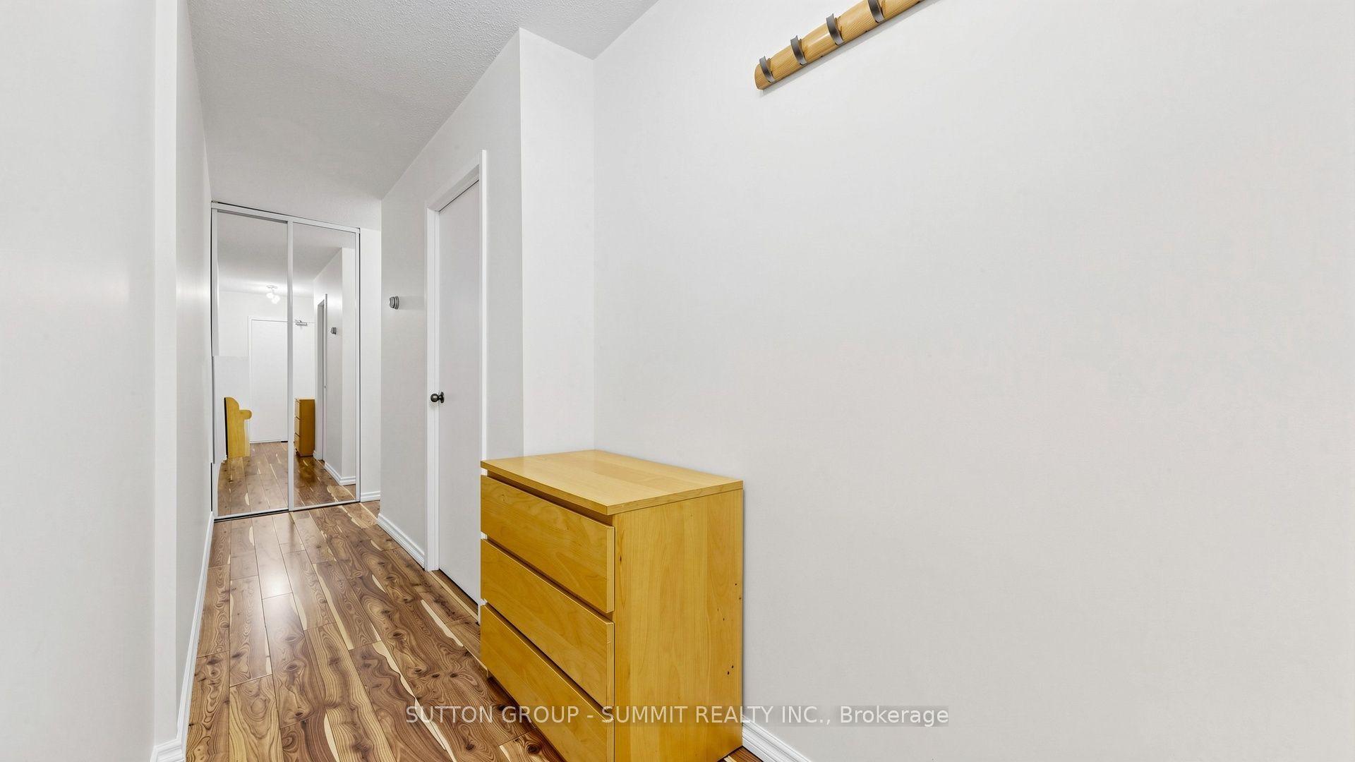 2095 Roche Court N 228 Property Photo 35