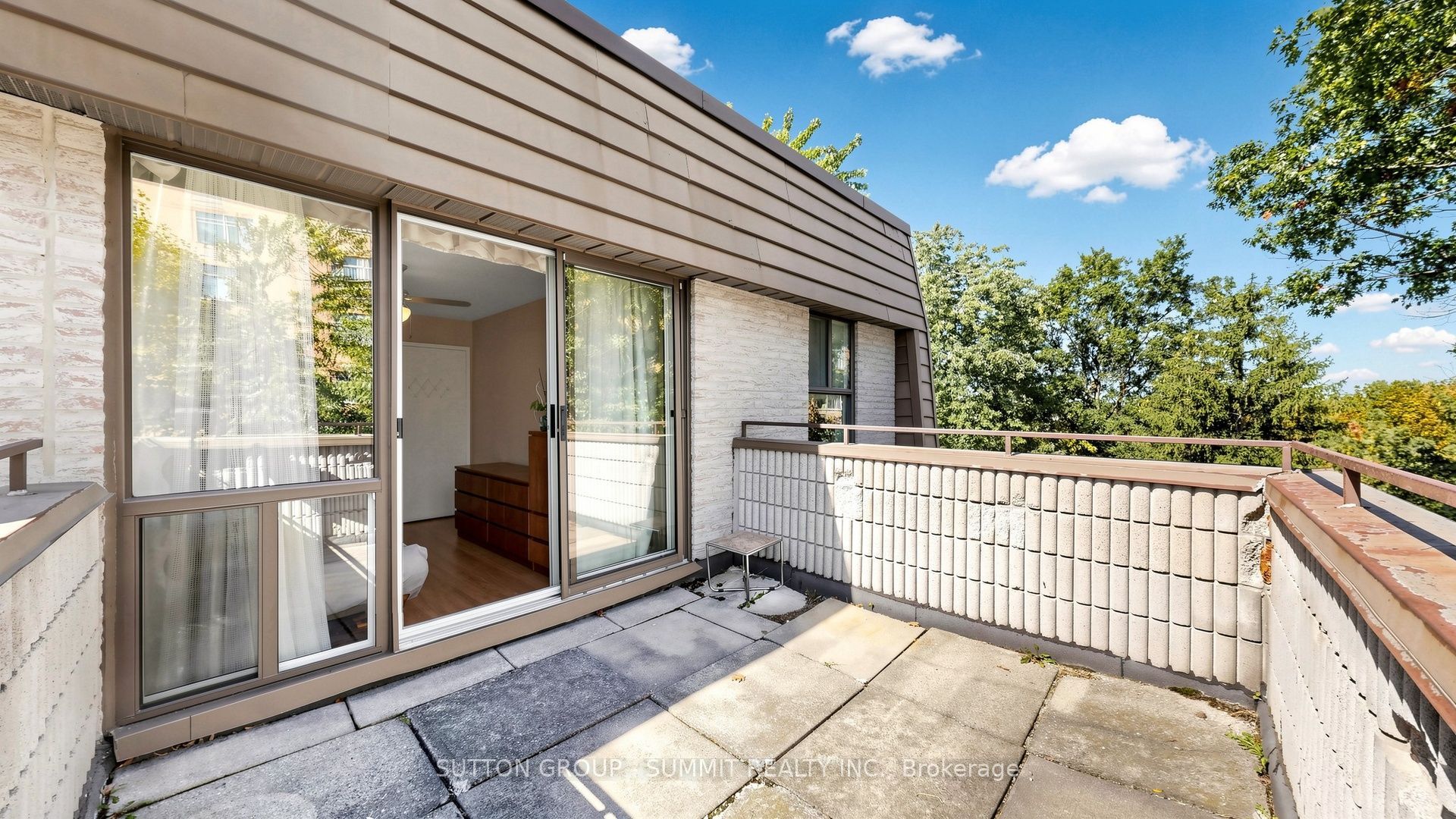 2095 Roche Court N 228 Property Photo 40