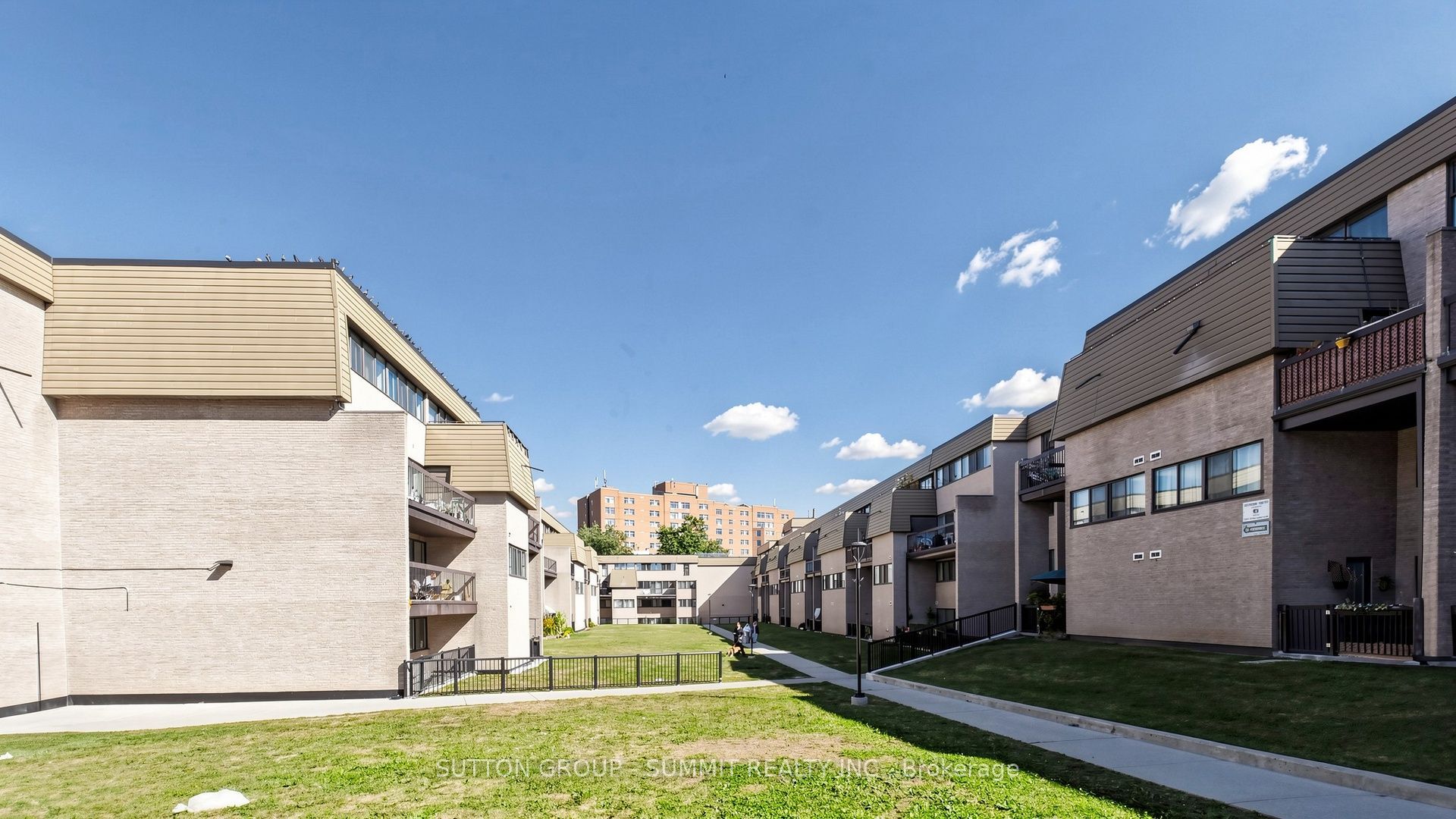 2095 Roche Court N 228 Property Photo 44