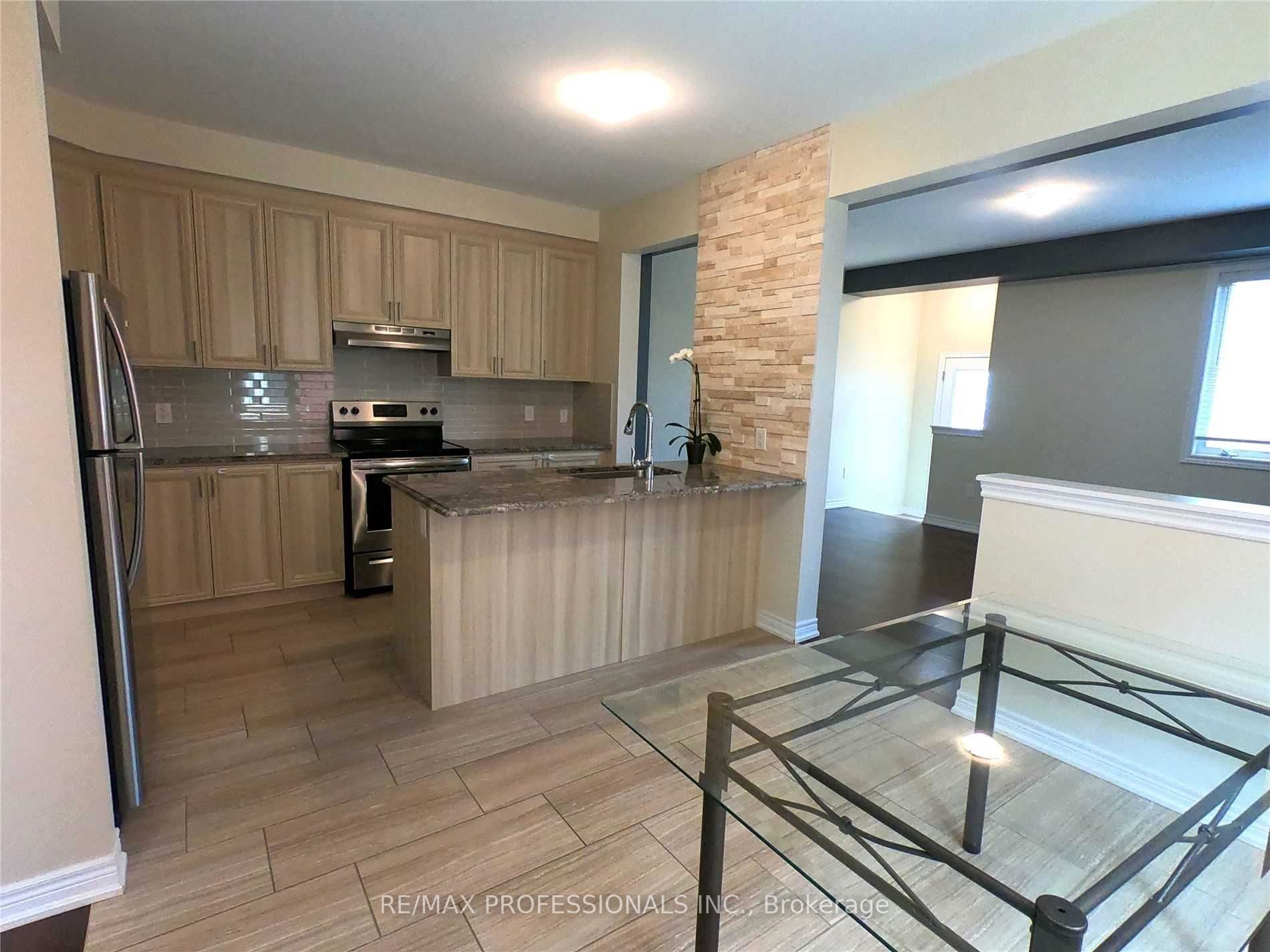 258 Inspire Boulevard Property Photo 6