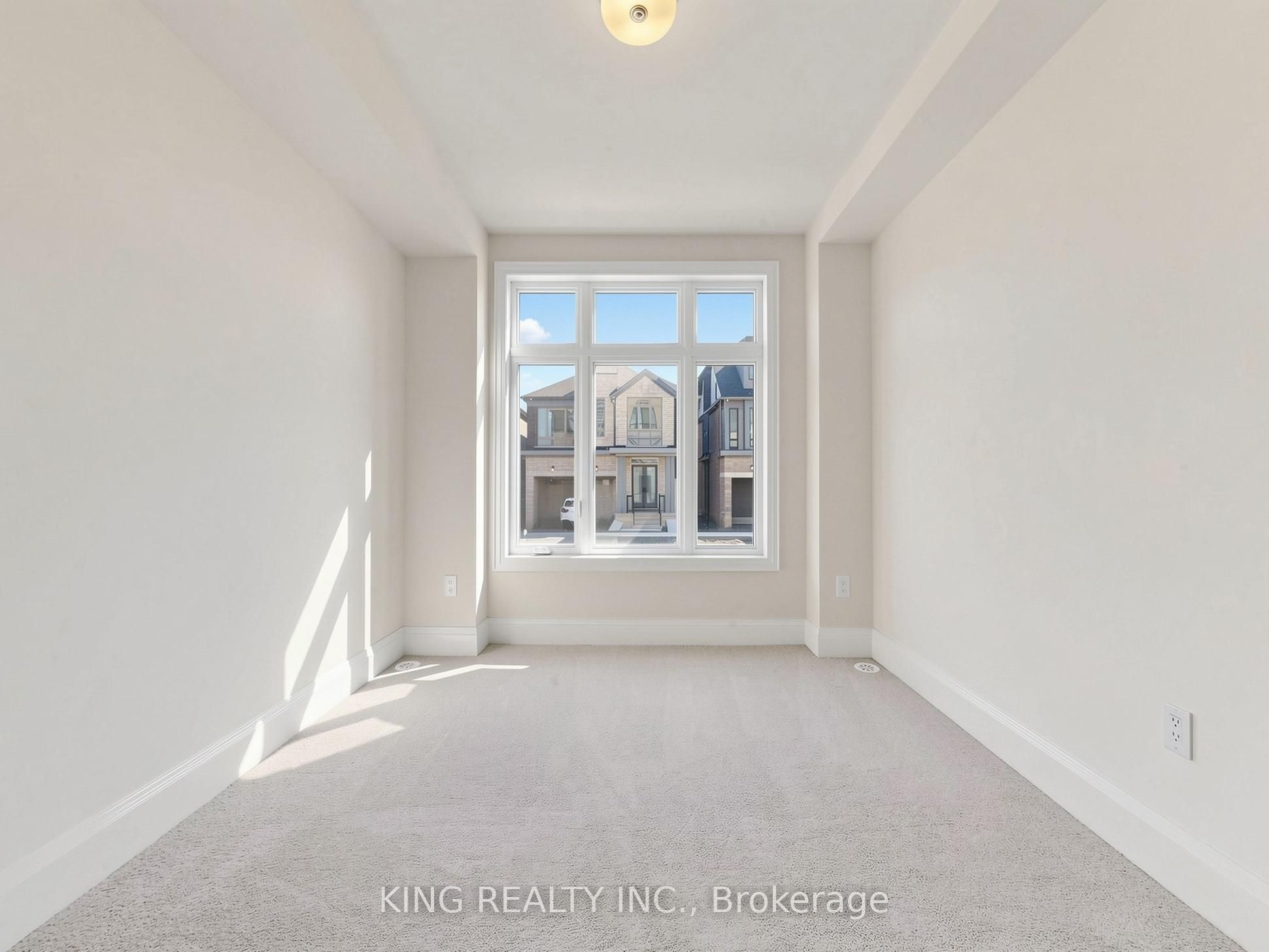 107 Jack Bowerbank Boulevard Property Photo 5