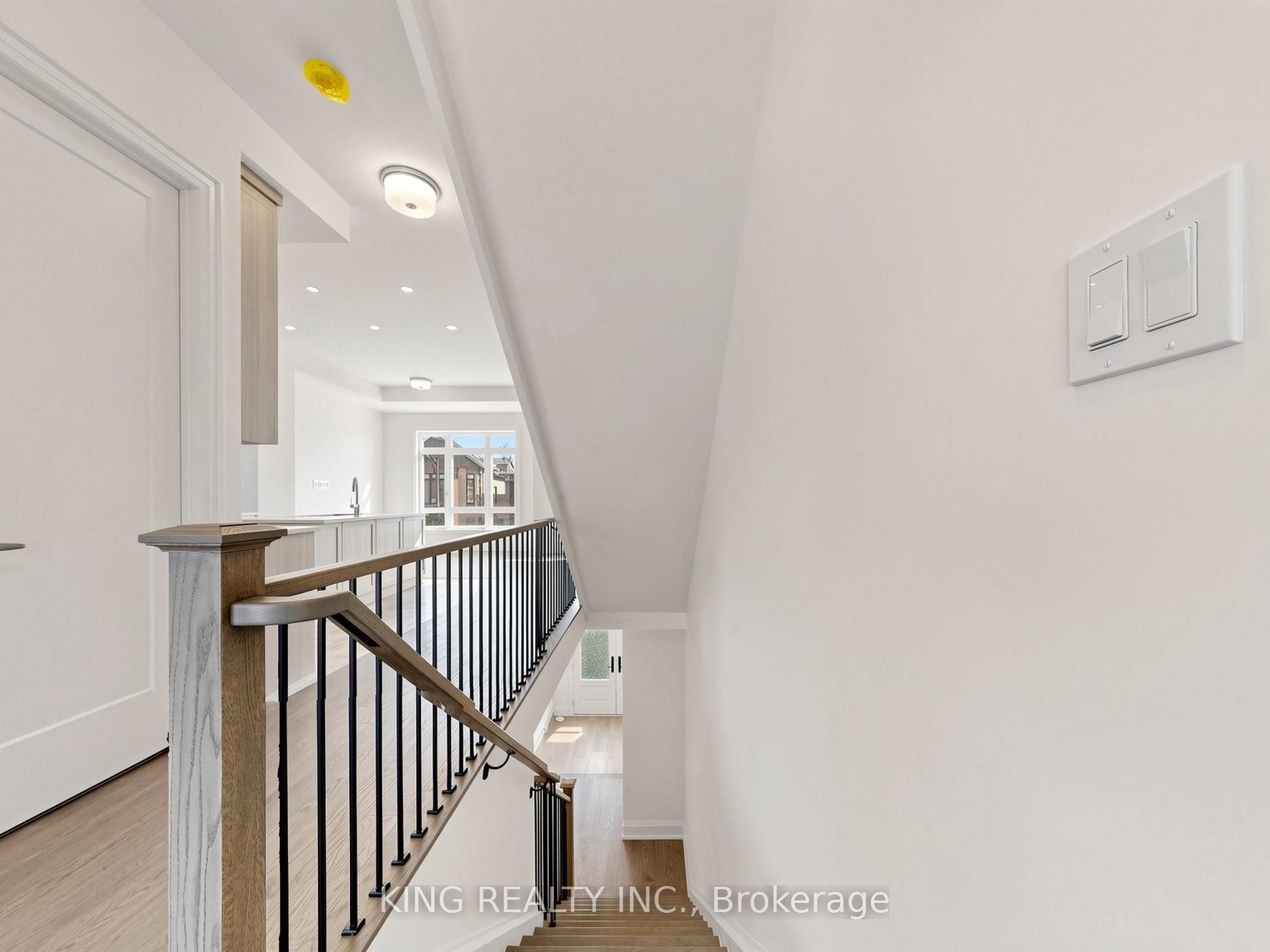107 Jack Bowerbank Boulevard Property Photo 8