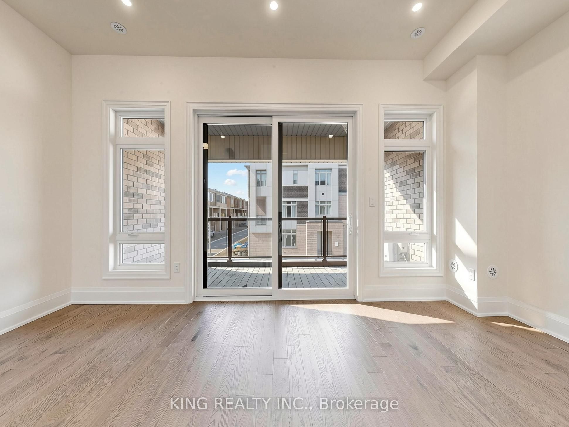 107 Jack Bowerbank Boulevard Property Photo 10