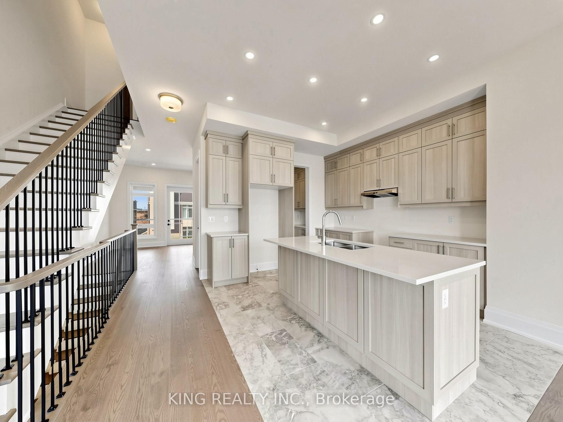 107 Jack Bowerbank Boulevard Property Photo 12