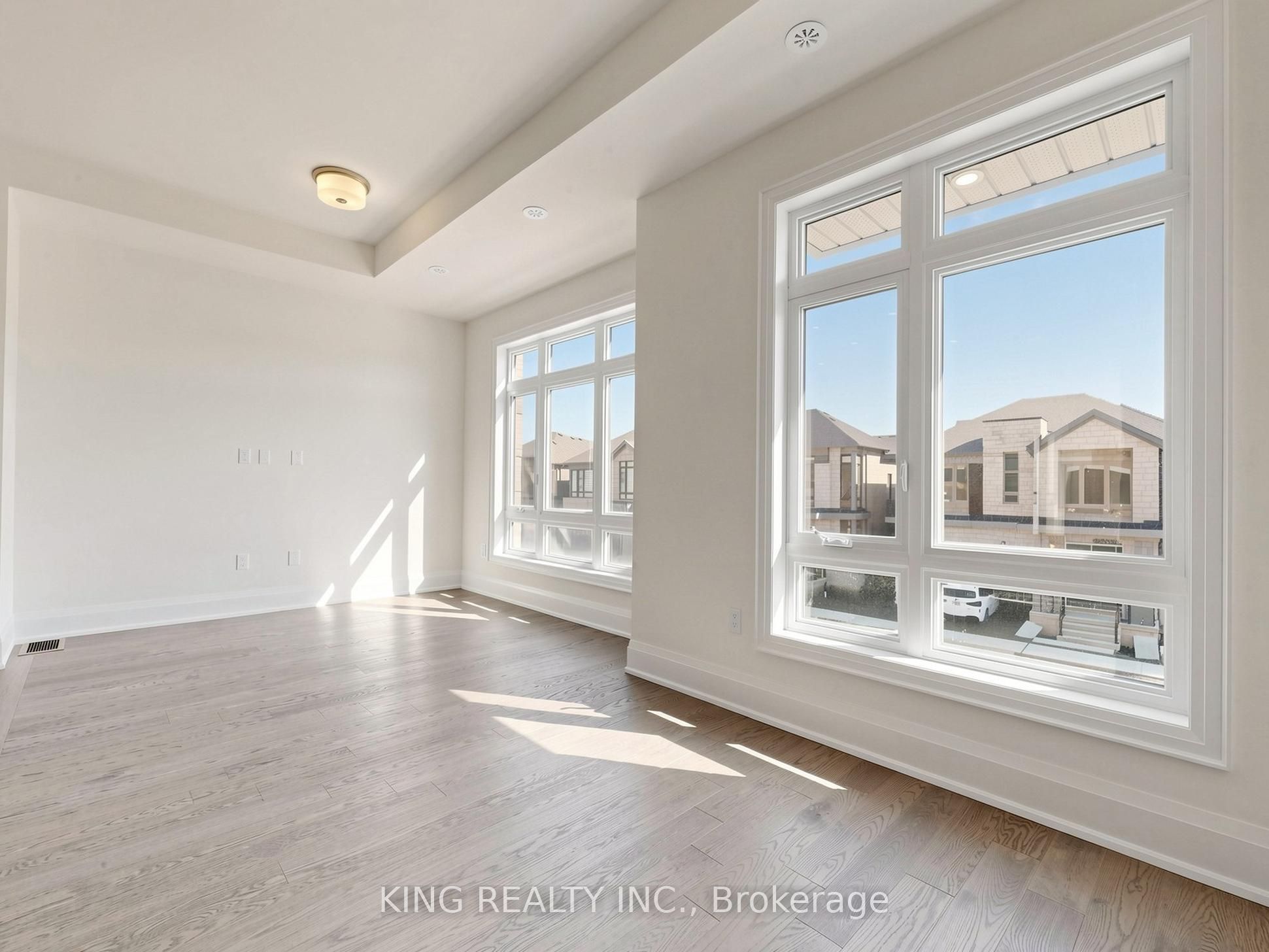 107 Jack Bowerbank Boulevard Property Photo 15