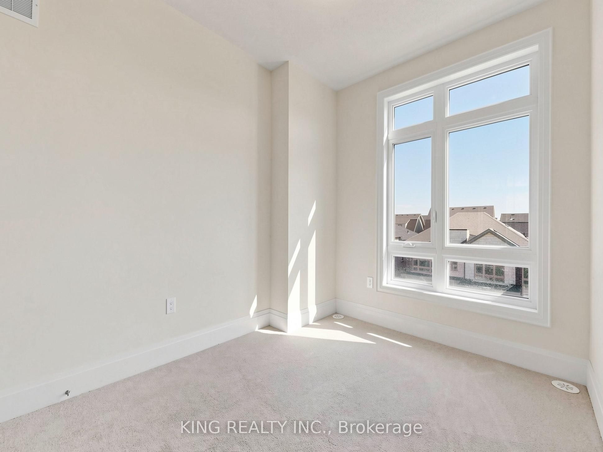 107 Jack Bowerbank Boulevard Property Photo 21