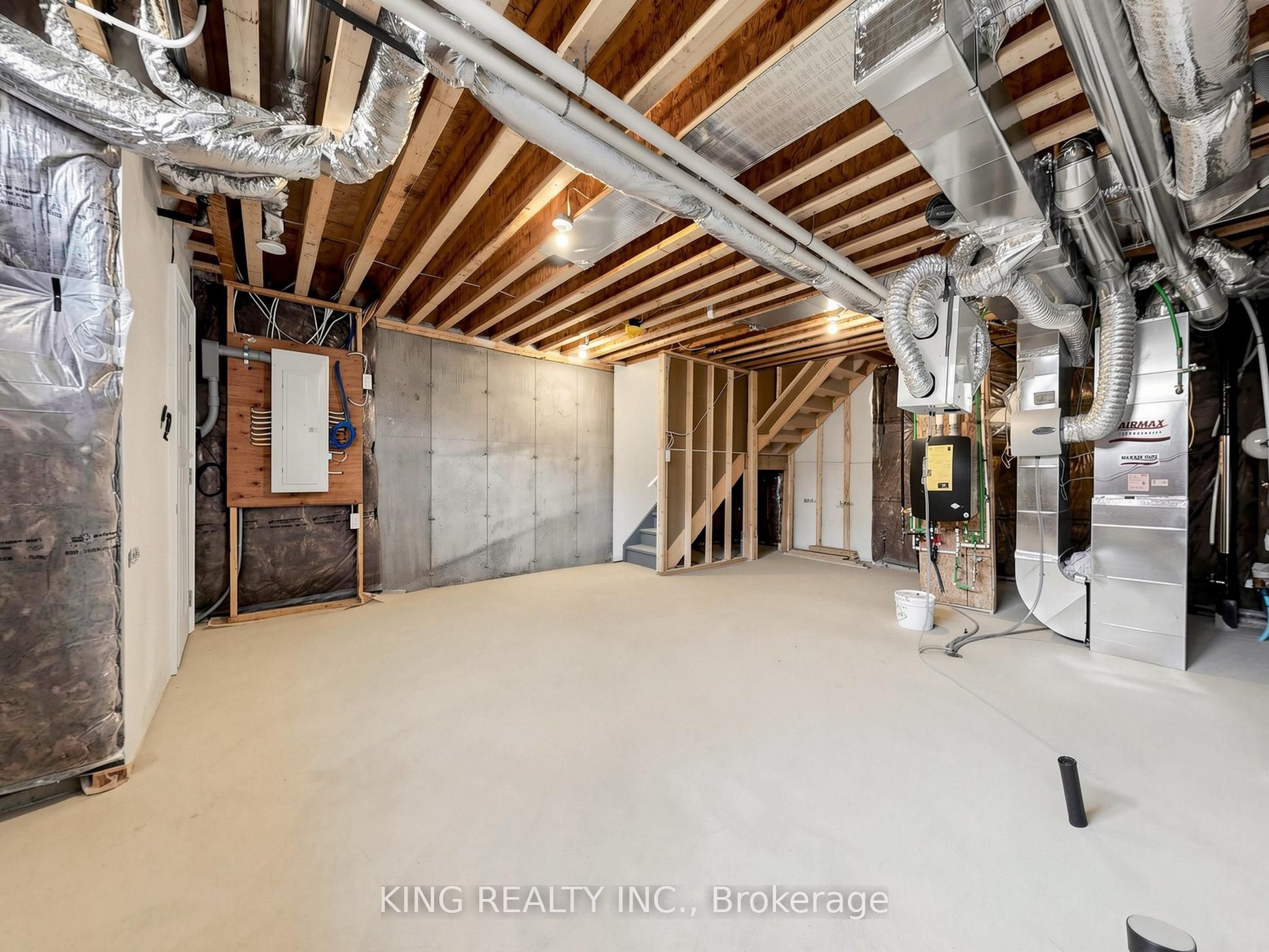 107 Jack Bowerbank Boulevard Property Photo 26
