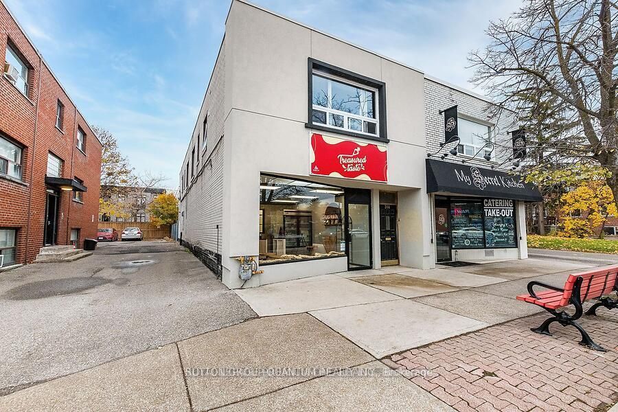 314 Lakeshore Road E Upper Apt #2 Property Photo 2