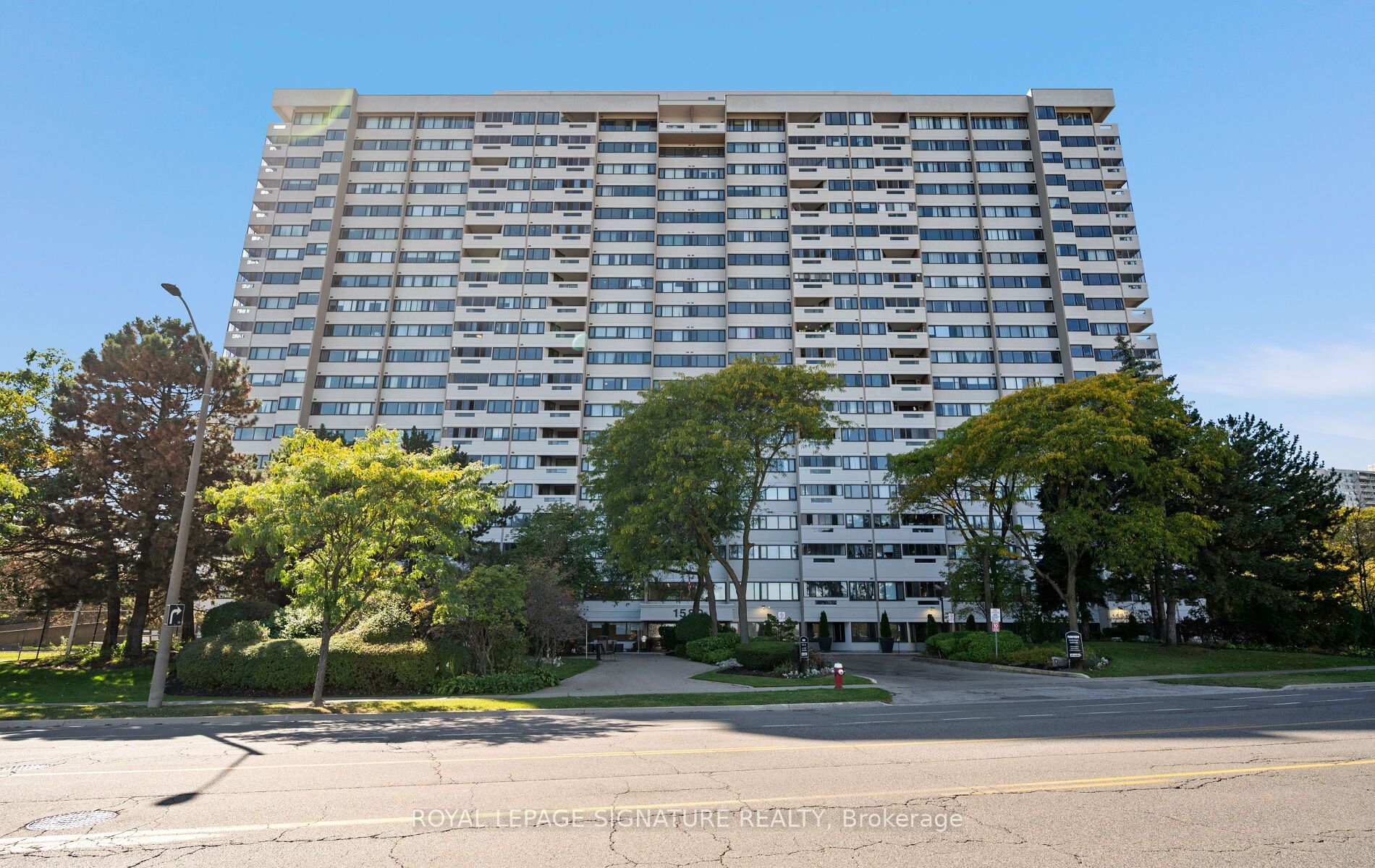 1580 Mississauga Valley Boulevard 1406 Property Photo 1