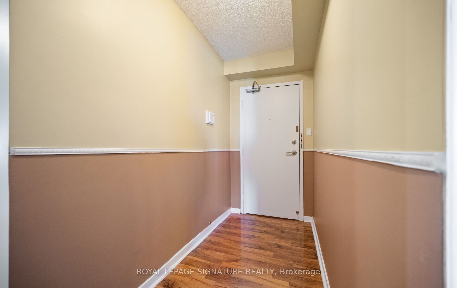 1580 Mississauga Valley Boulevard 1406 Property Photo 7