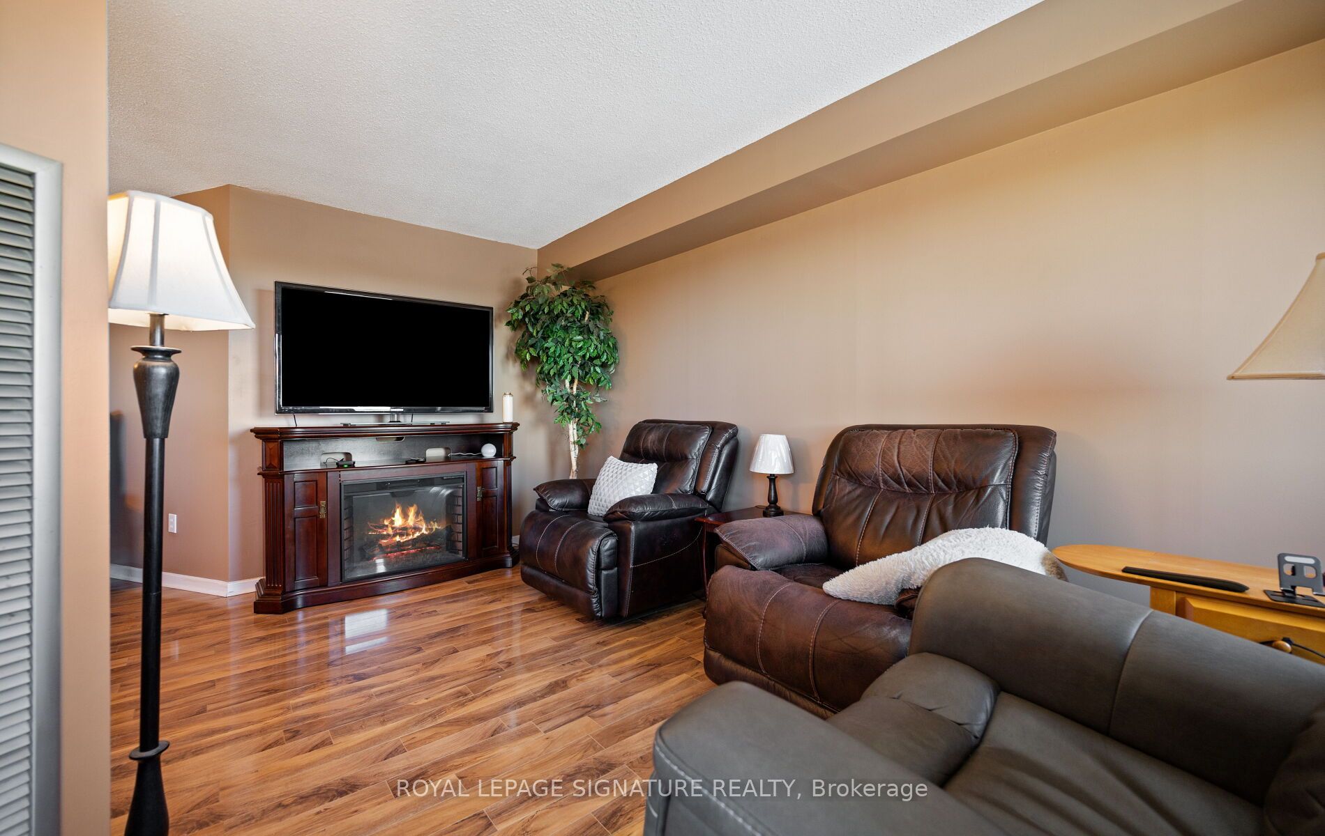 1580 Mississauga Valley Boulevard 1406 Property Photo 17
