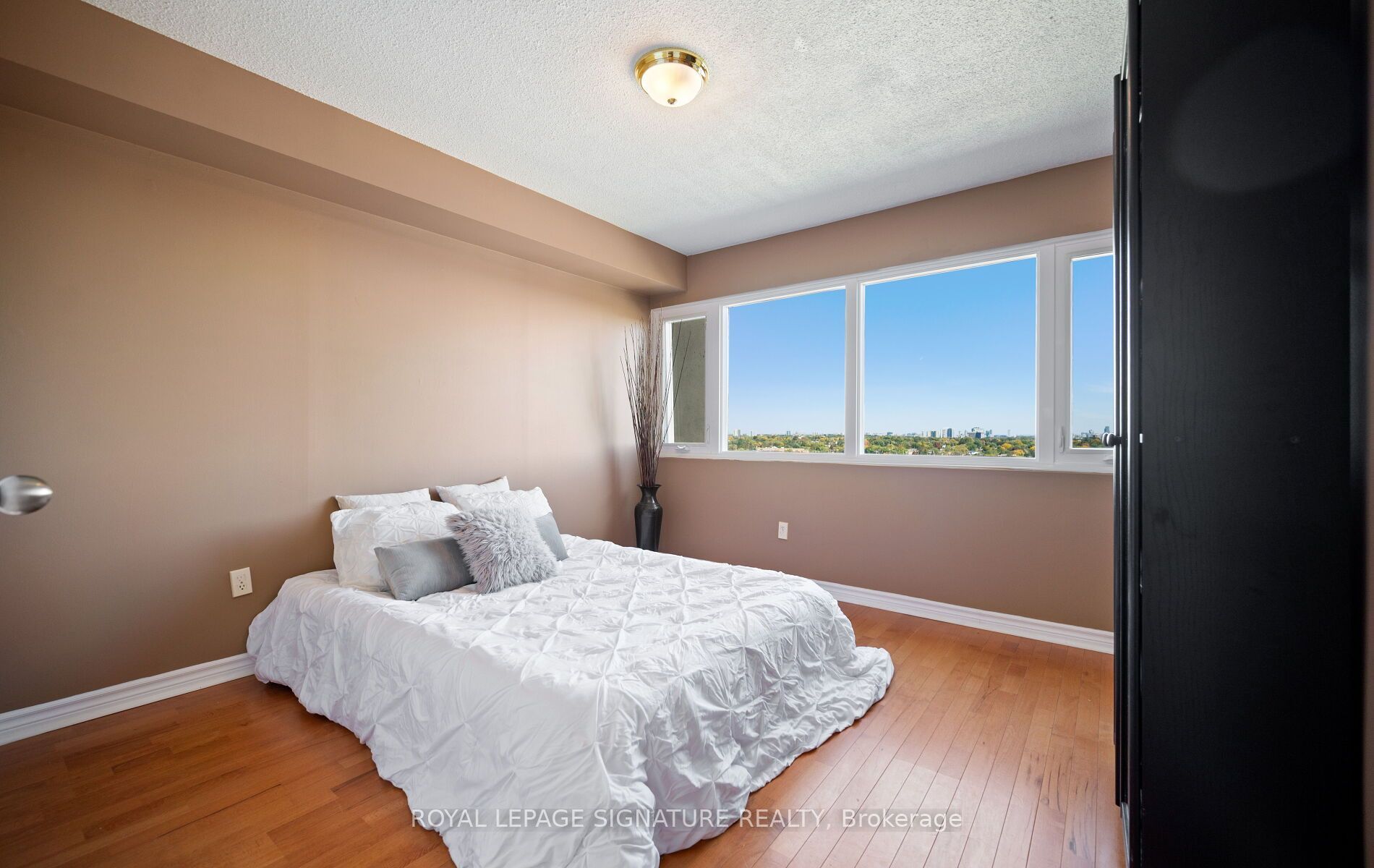 1580 Mississauga Valley Boulevard 1406 Property Photo 36