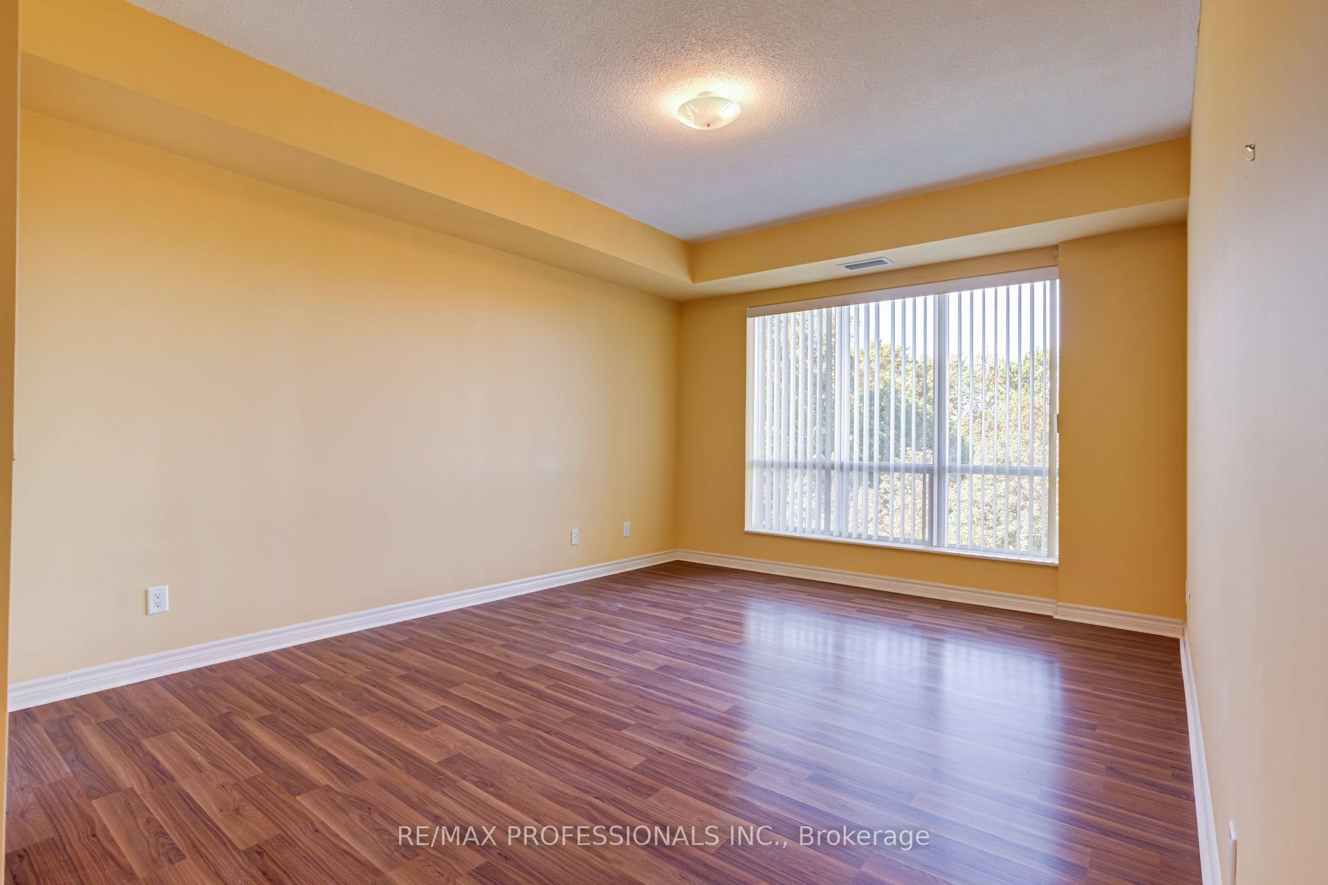 483 Faith Drive 402 Property Photo 26