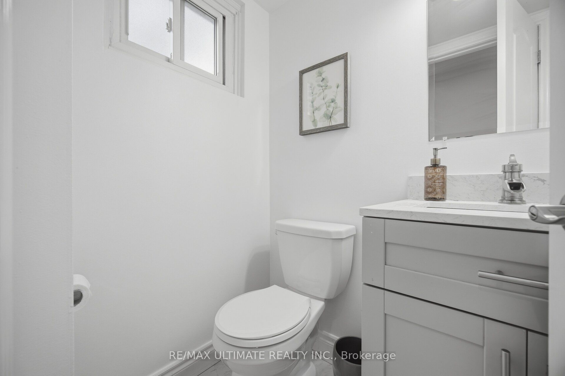 2120 Rathburn Road E 63 Property Photo 9