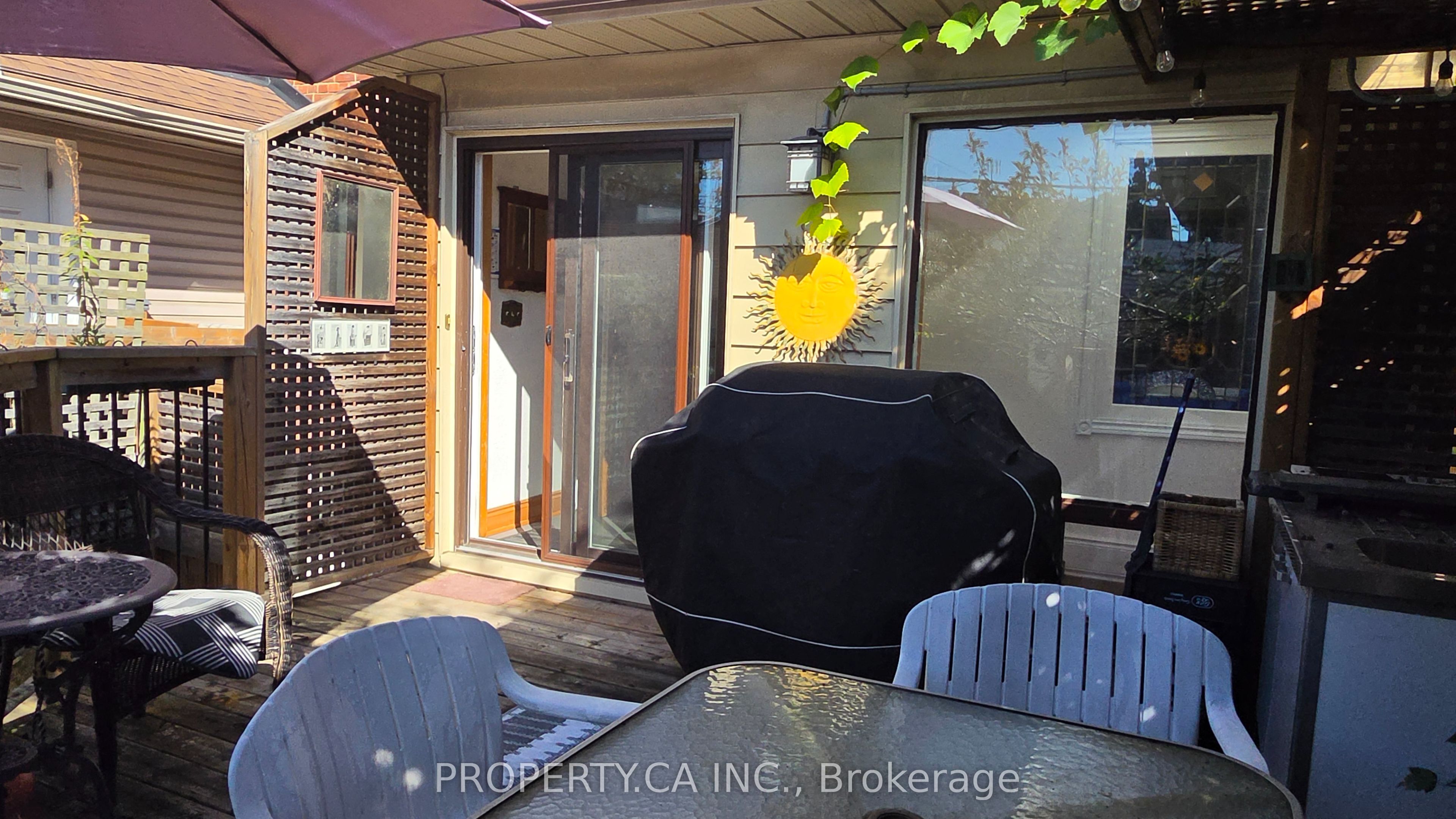 52 Earlscourt Avenue Property Photo 4