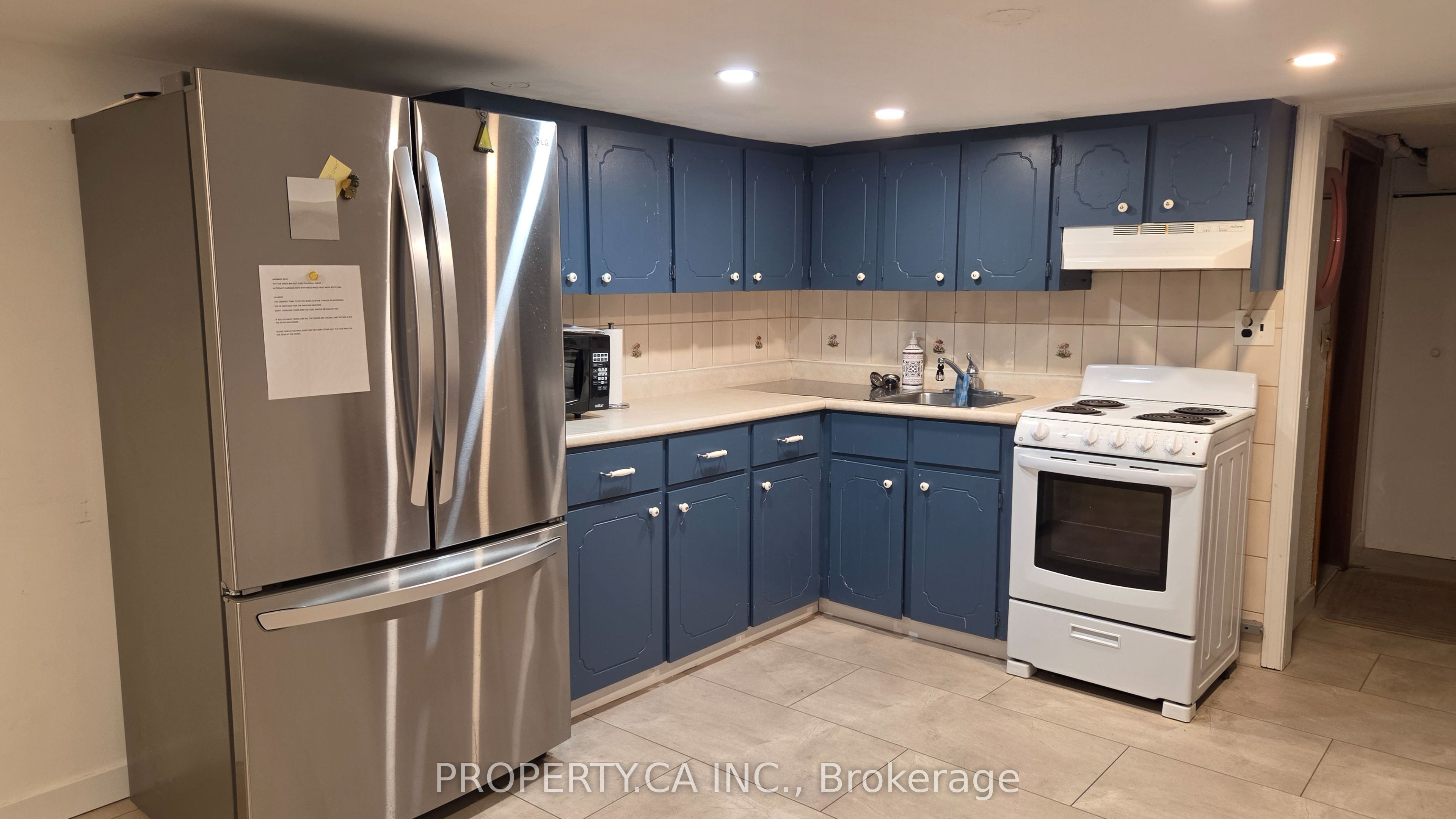 52 Earlscourt Avenue Property Photo 14