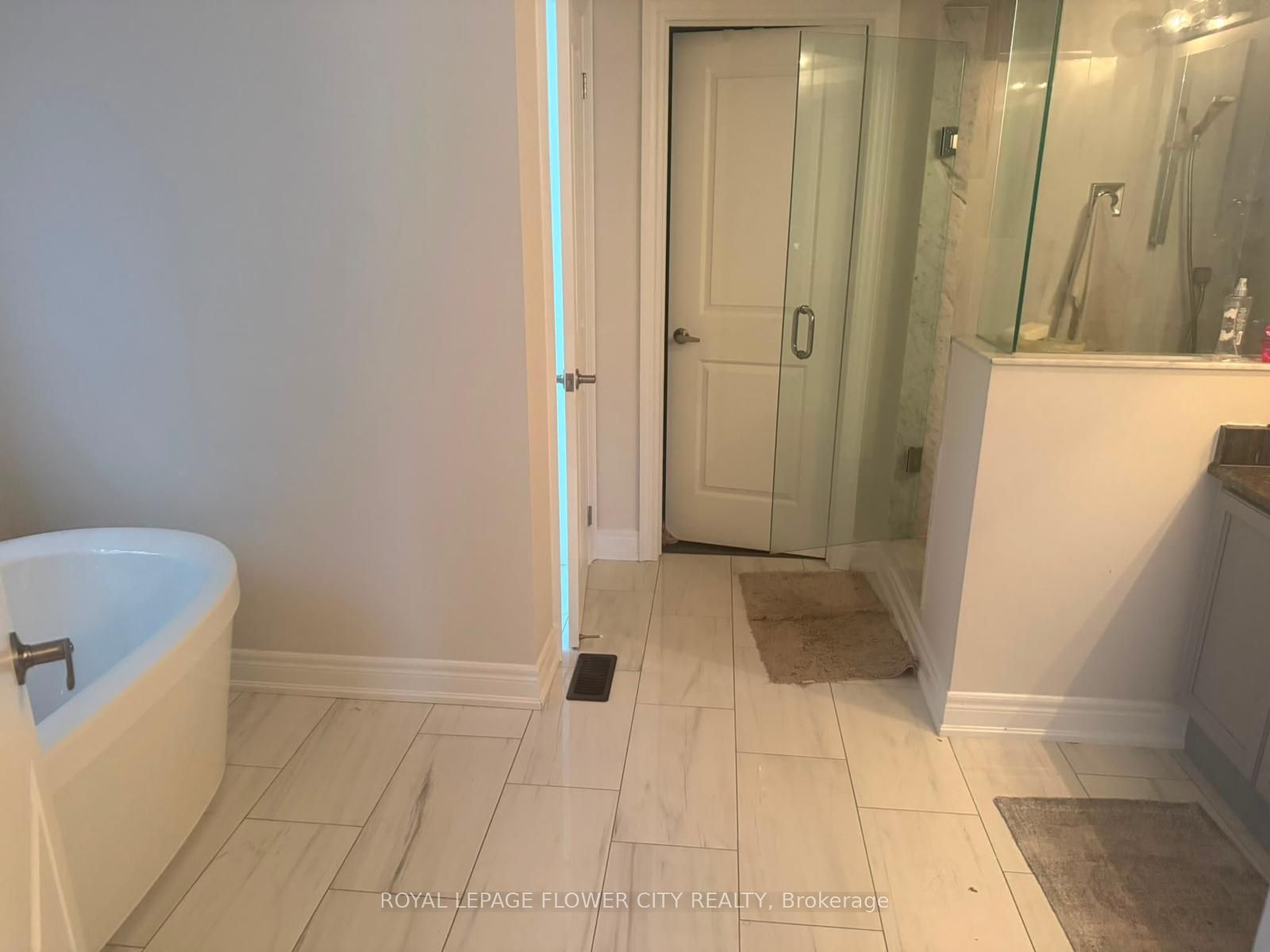 40 Seymour Road Property Photo 9