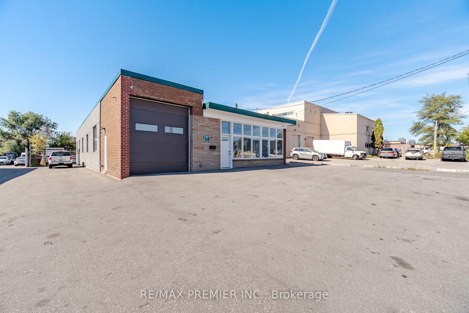34 Rivalda Road E Property Photo 1