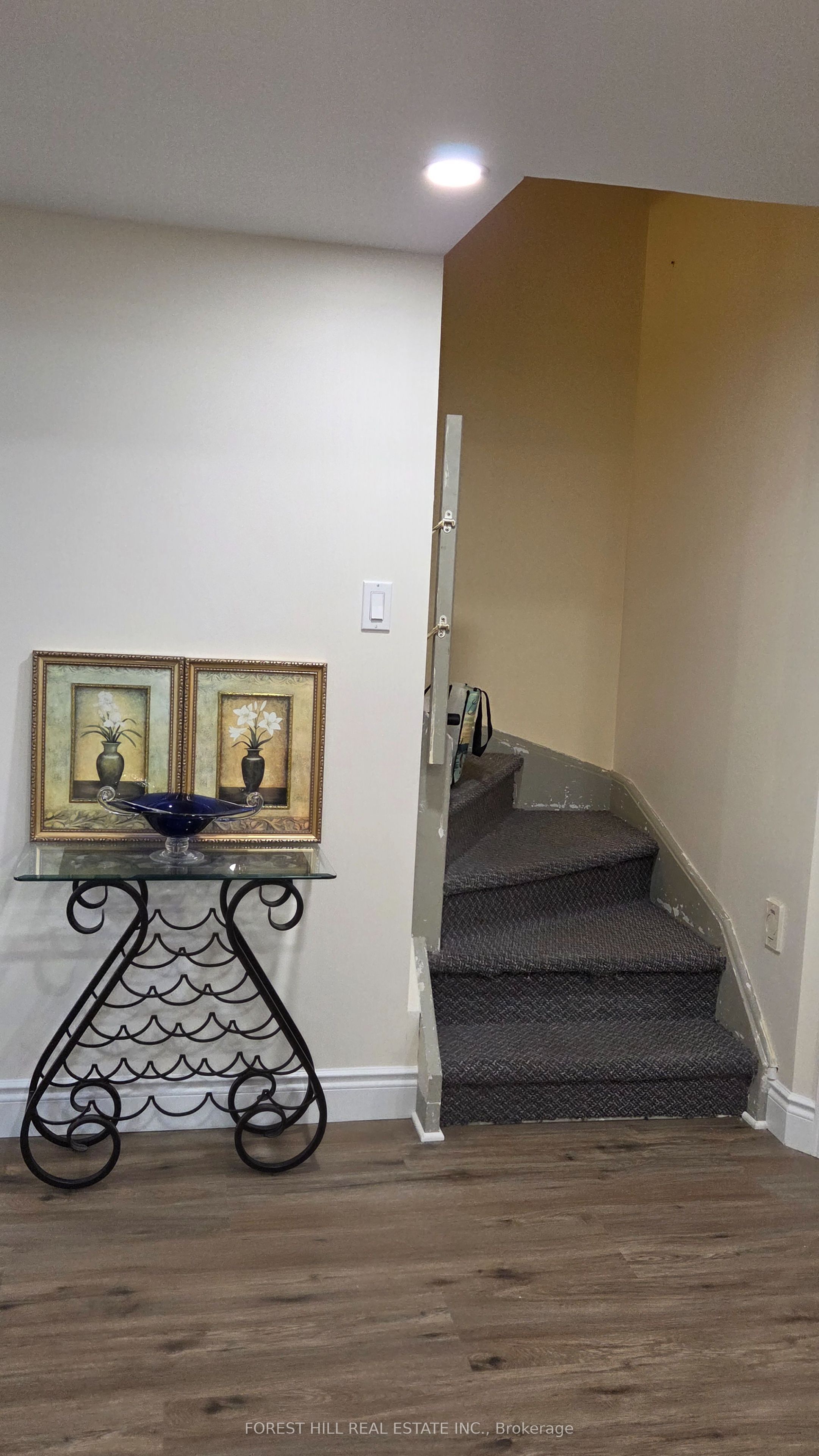 957 Sonoma Court Property Photo 2