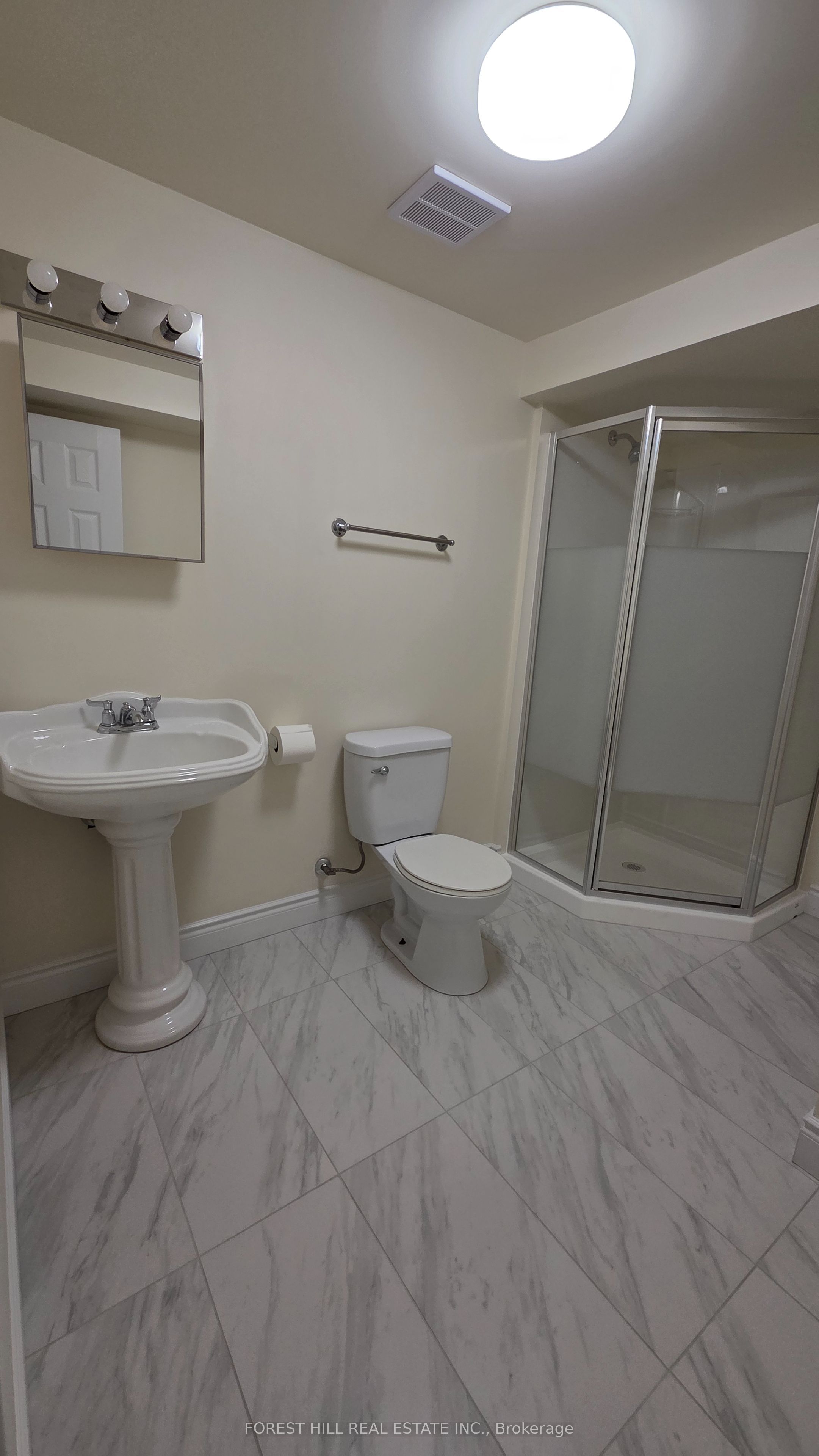 957 Sonoma Court Property Photo 6